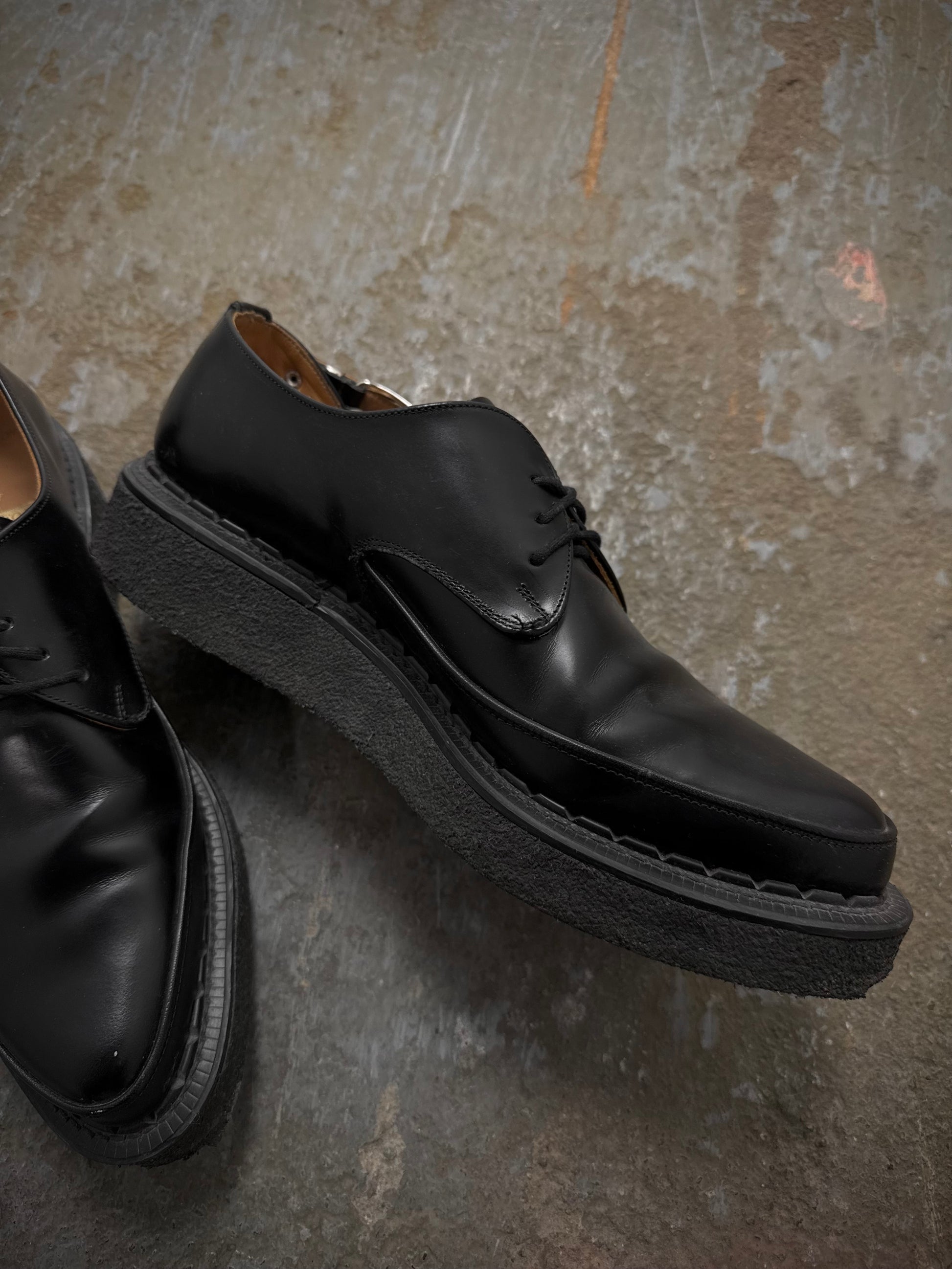 COMME des GARÇONS HOMME PLUS x George Cox AW17 Pointy Toe Crepe Derbies detail | DRIEW GARMENTS