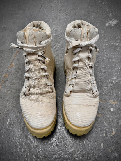 Carol Christian Poell 'AM/2684 CUBS-PTC/01' Object Dyed One-Piece Prosthetic Ankle Rubber Drip Work B detail | DRIEW GARMENTS