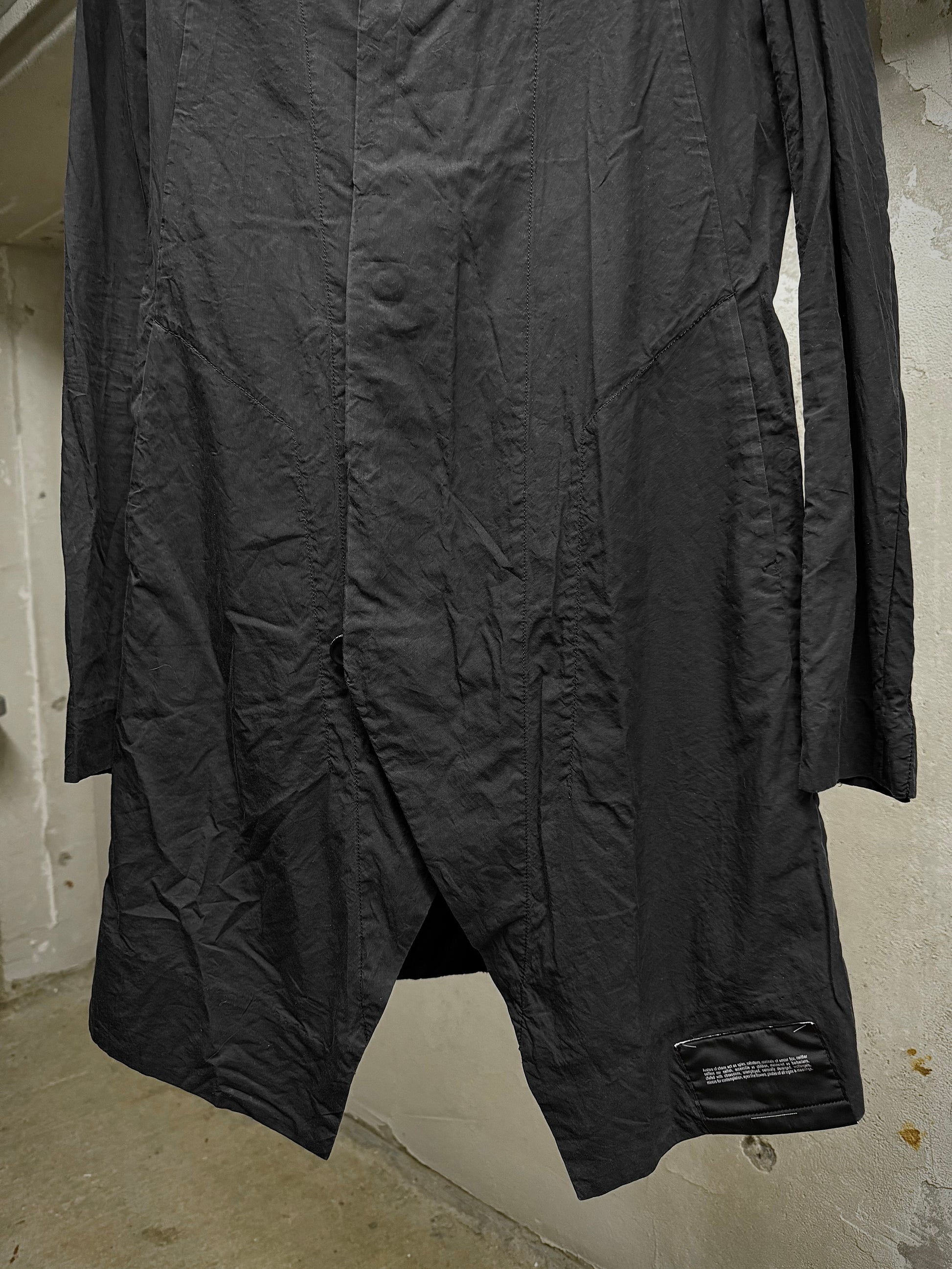 JULIUS _7 SS16 "sefiroth;" Washed Black Anatomical Longline Overshirt detail | DRIEW GARMENTS