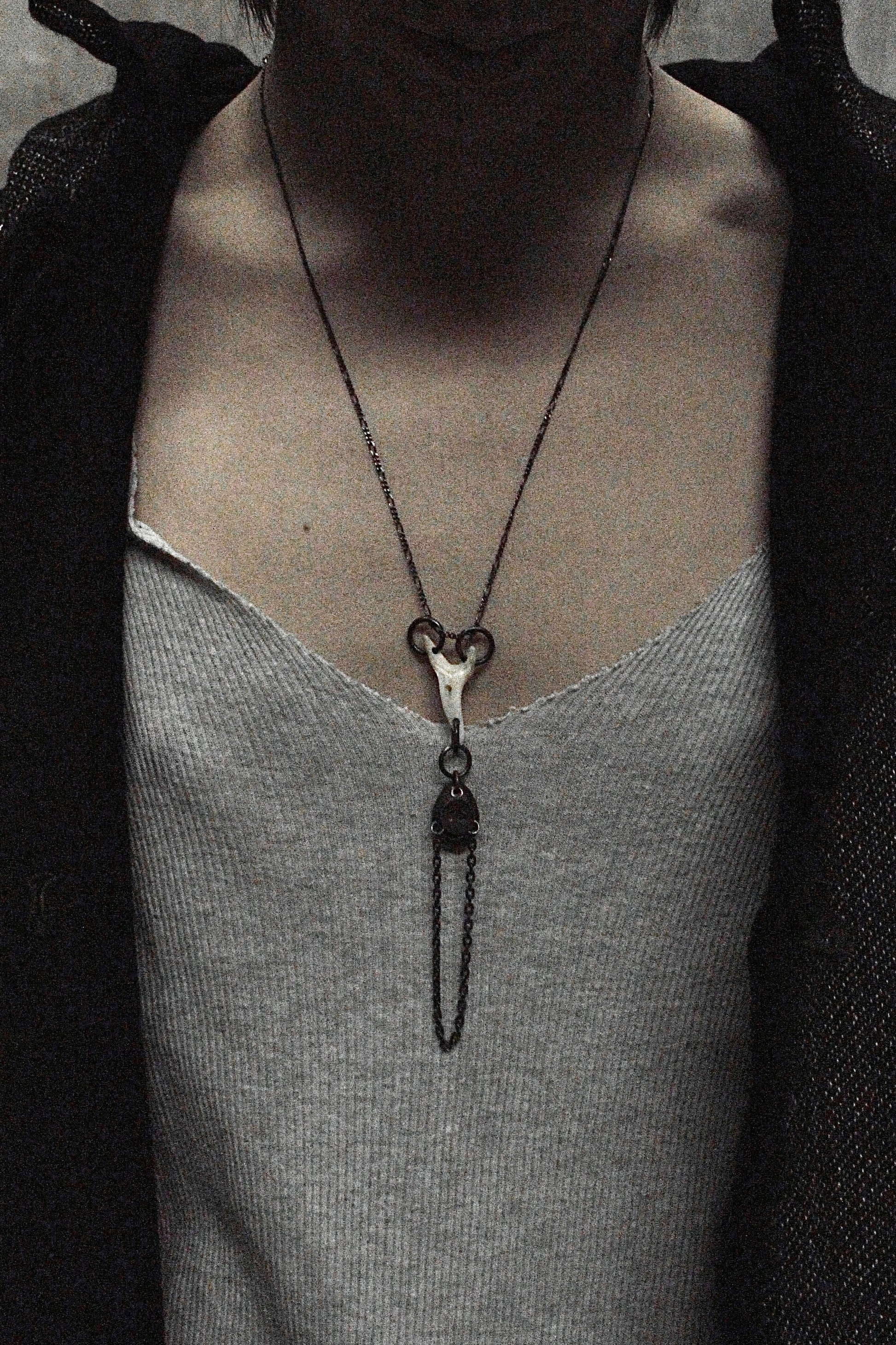 gunda Early 00s Shark Tooth .925 Silver Chain Necklace detail | DRIEW GARMENTS
