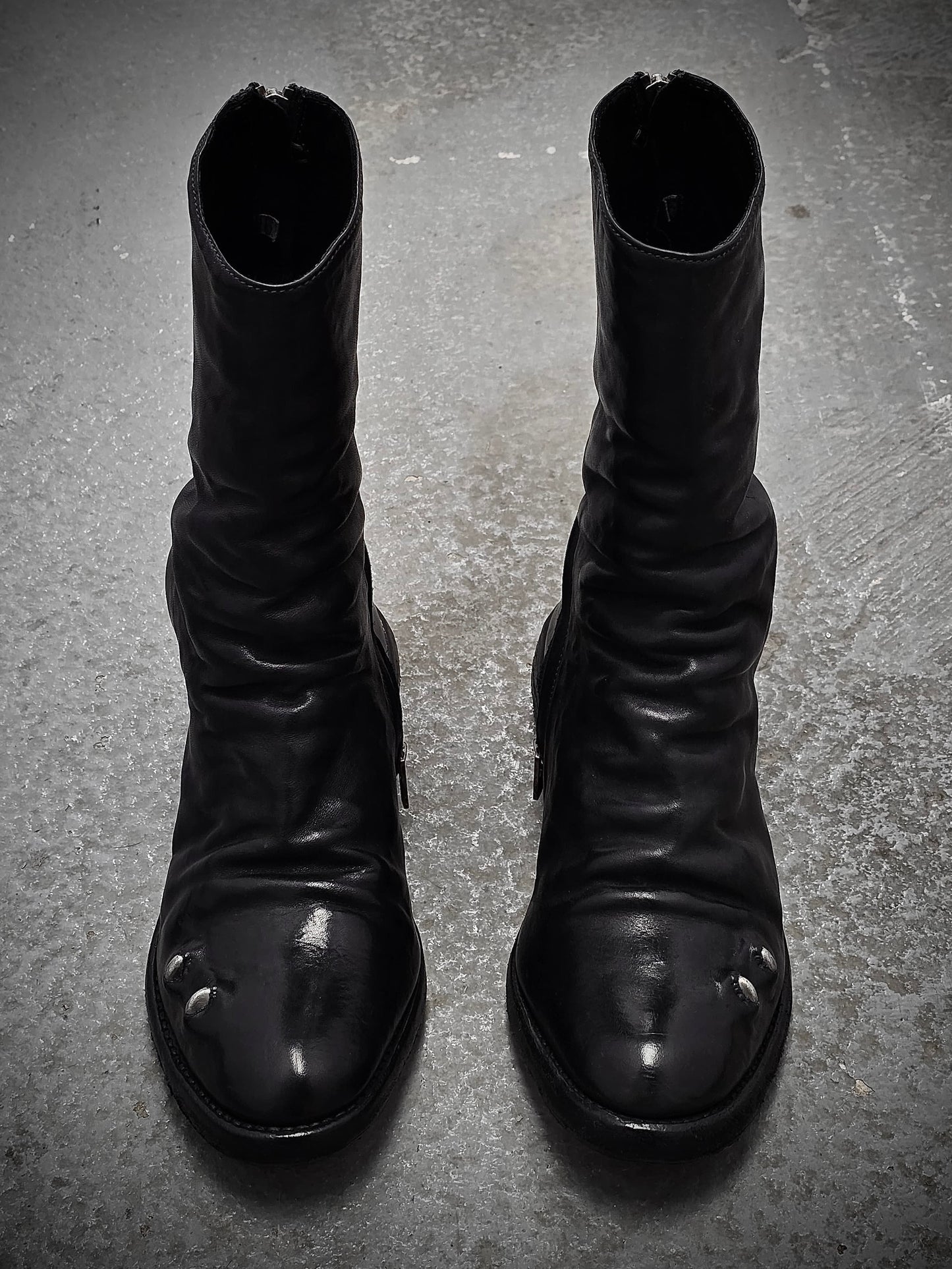 Carol Christian Poell 'AM/2687P CORS-PTC/010' Horse Leather Titanium Prosthetic Tornado Zip Boots detail | DRIEW GARMENTS