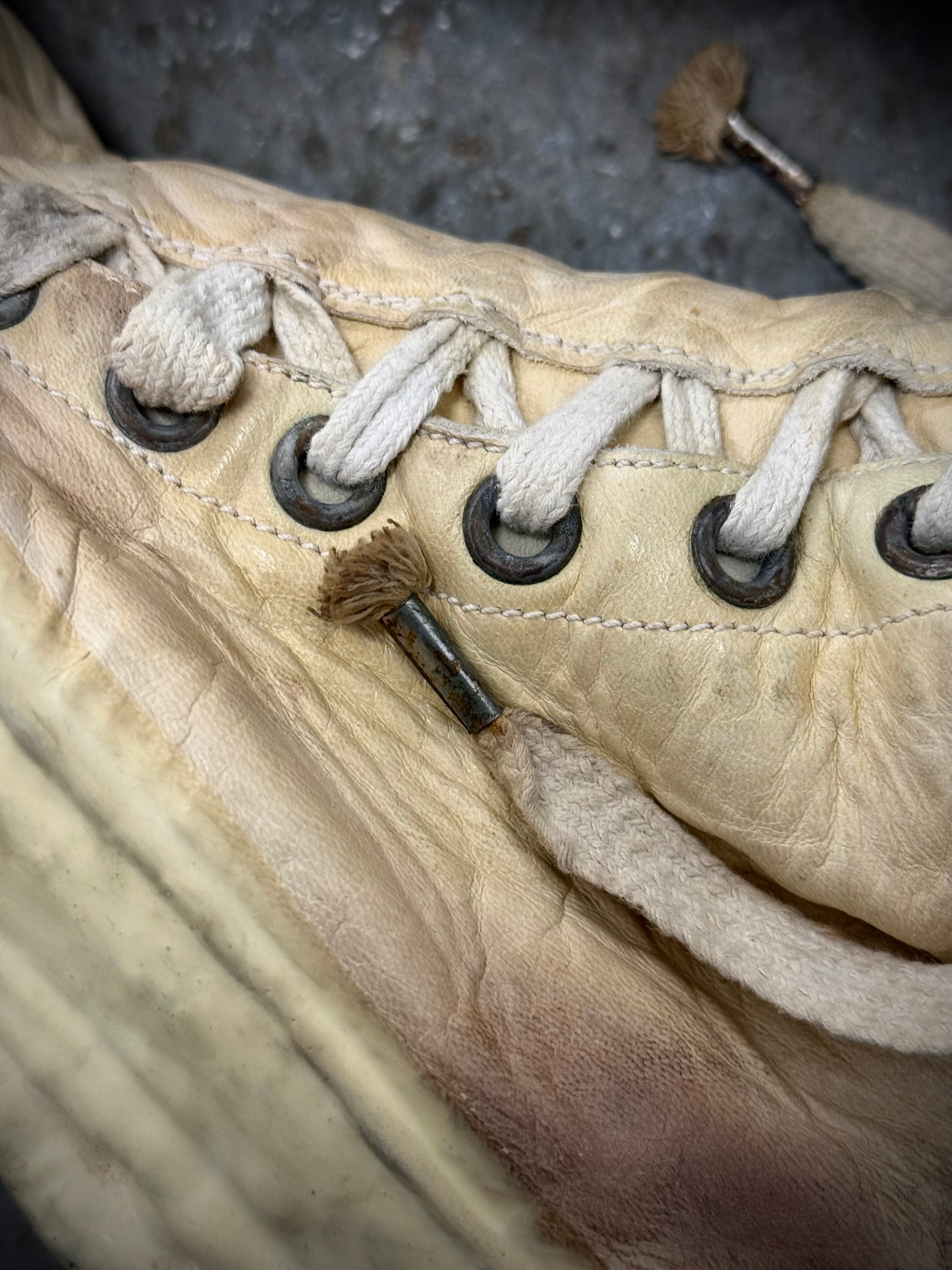 Carol Christian Poell ‘AM/2524 ROOMS-PTC/01’ Object-dyed Kangaroo Leather Drip Sneakers (39) detail | DRIEW GARMENTS