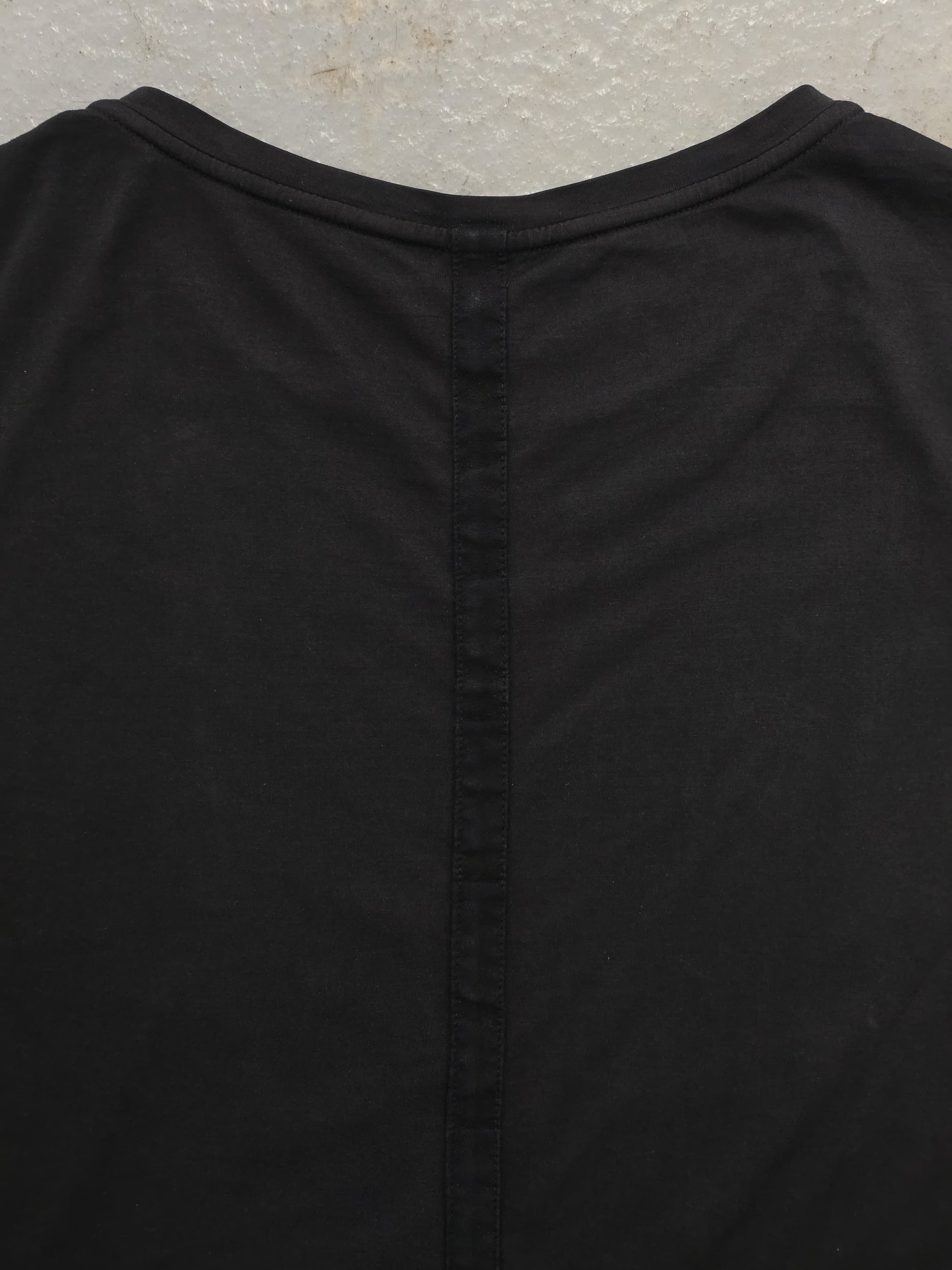 DEVOA Rolled Neck Blistered Leather Back Seam Panel T-shirt detail | DRIEW GARMENTS