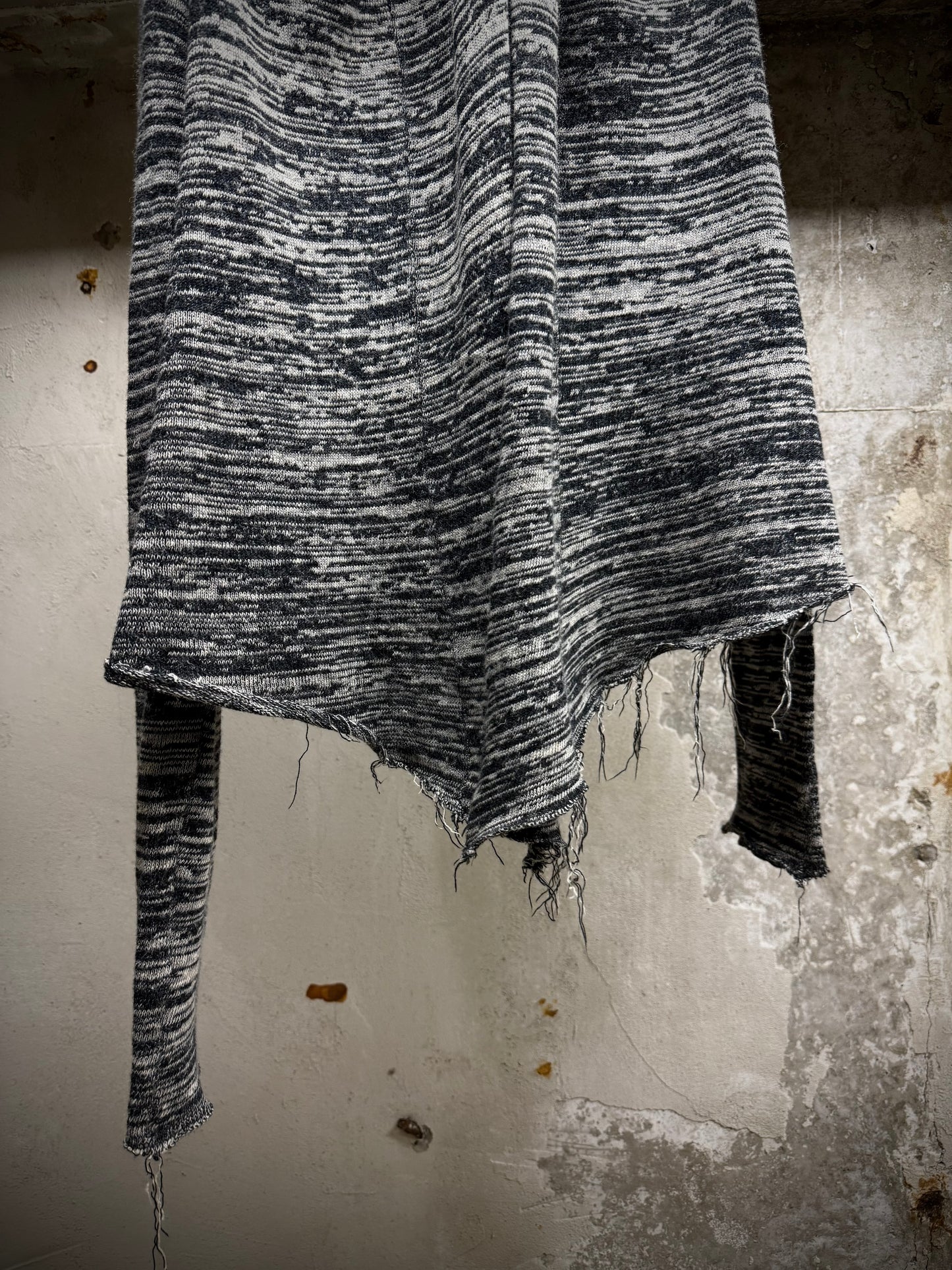 IfSixWasNine Early 00s 'NO. CARDI-1/SHT/M 902NOIH' Distressed Zebra Stripe Open Knit Cardigan detail | DRIEW GARMENTS