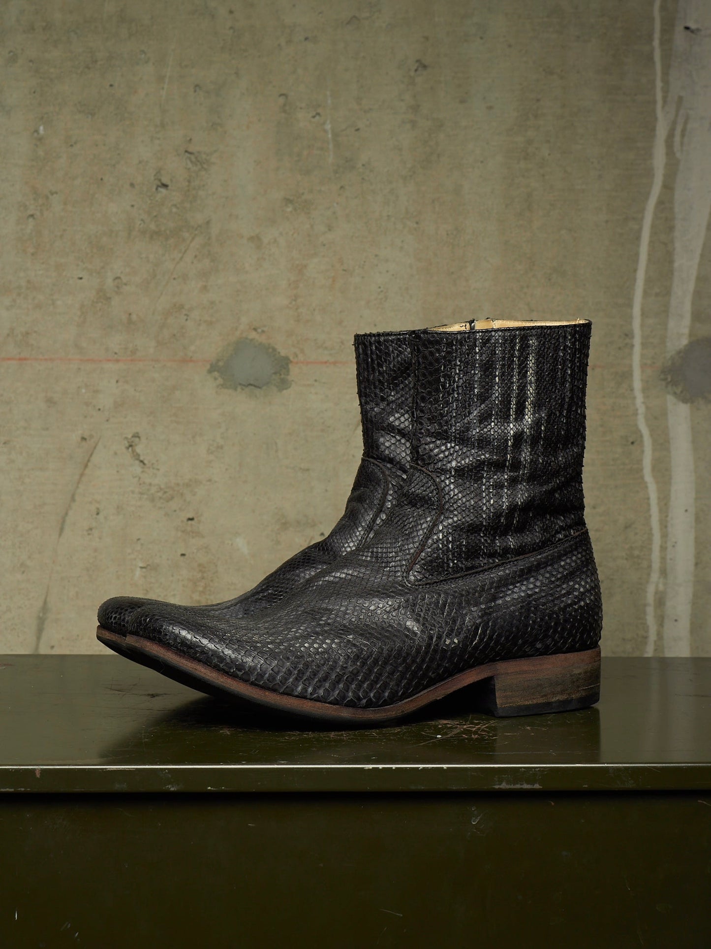 Carpe Diem Ealry 00s Striped Snakeskin Leather Side Zip Boots