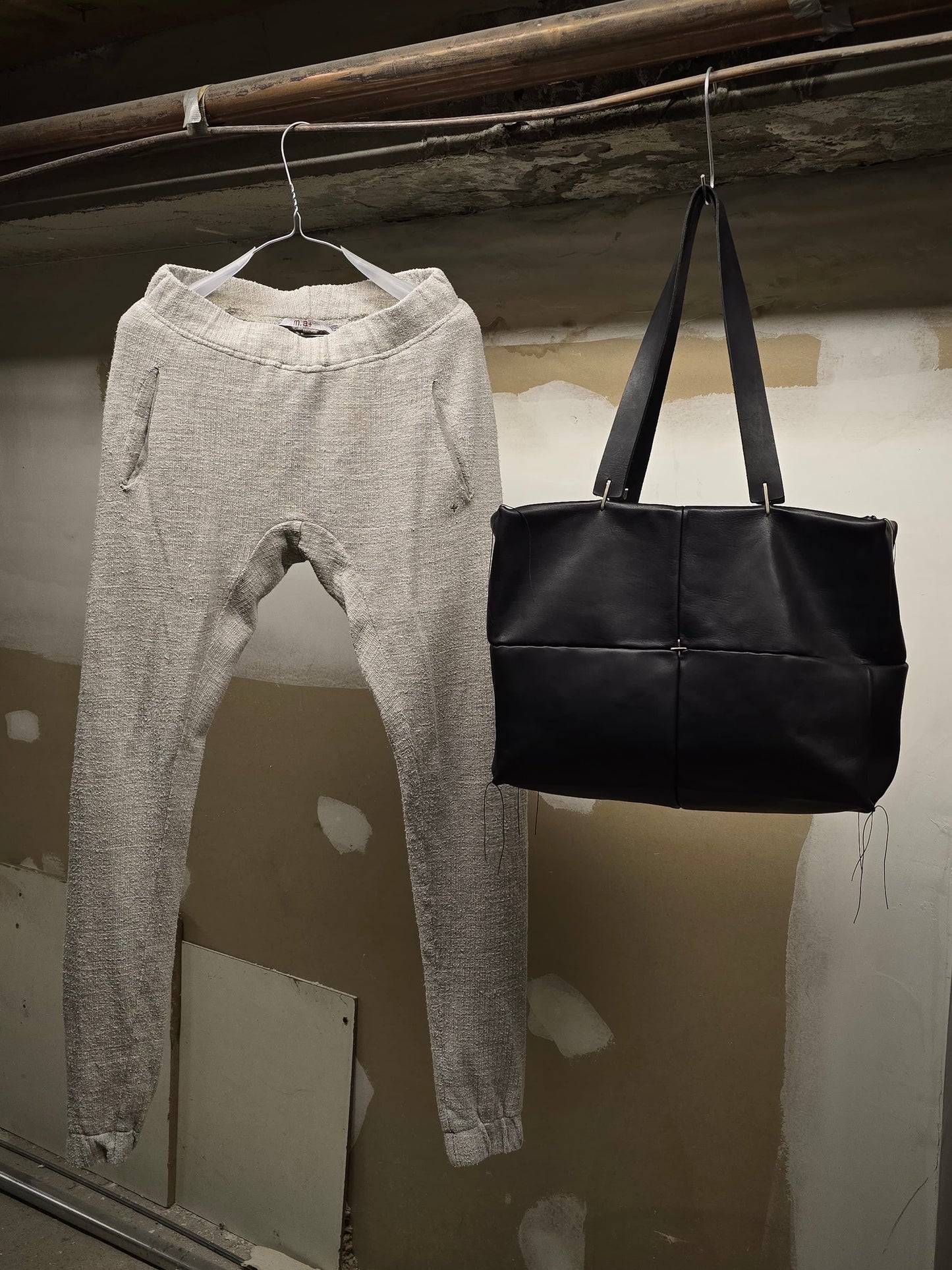 m.a+ by Maurizio Amadei SS24 'P1121EE JMH' Fitted Linen Knit Jogging Pants