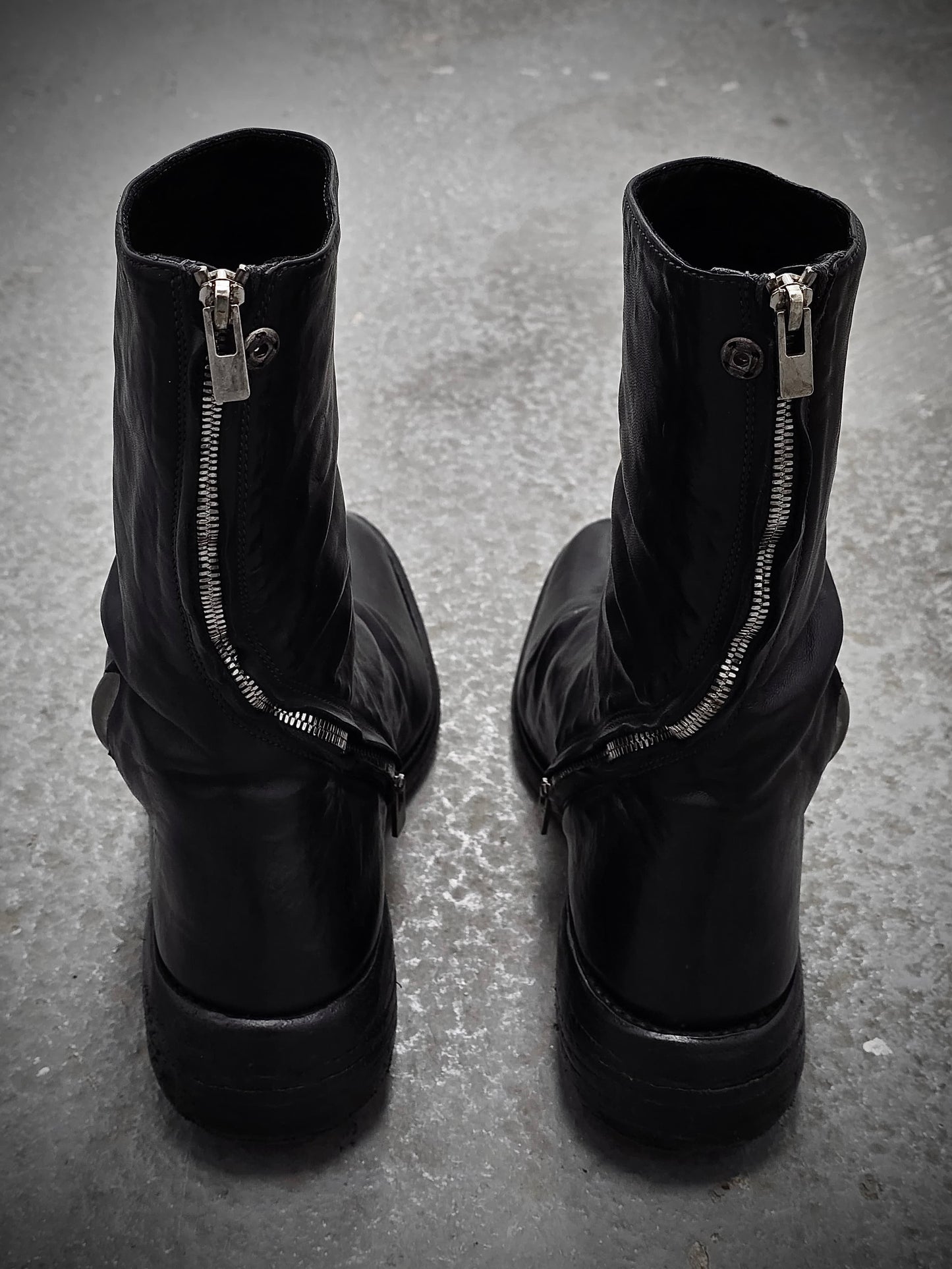 Carol Christian Poell 'AM/2687P CORS-PTC/010' Horse Leather Titanium Prosthetic Tornado Zip Boots detail | DRIEW GARMENTS