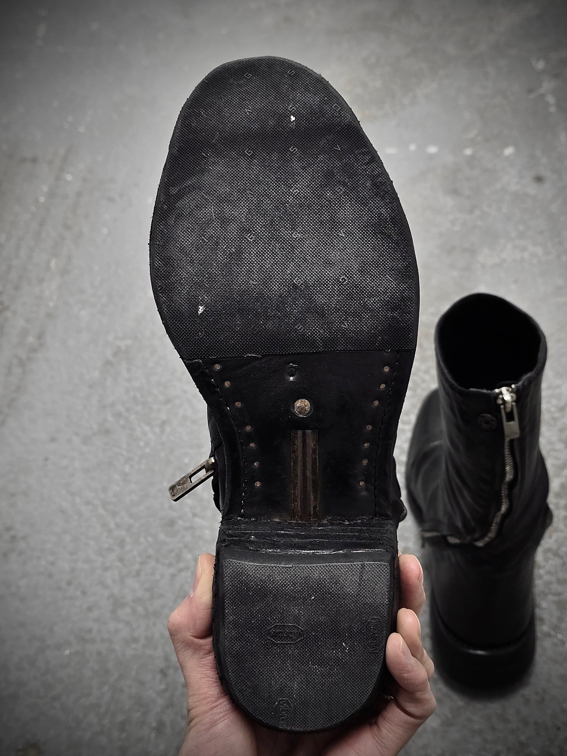 Carol Christian Poell 'AM/2687P CORS-PTC/010' Horse Leather Titanium Prosthetic Tornado Zip Boots detail | DRIEW GARMENTS