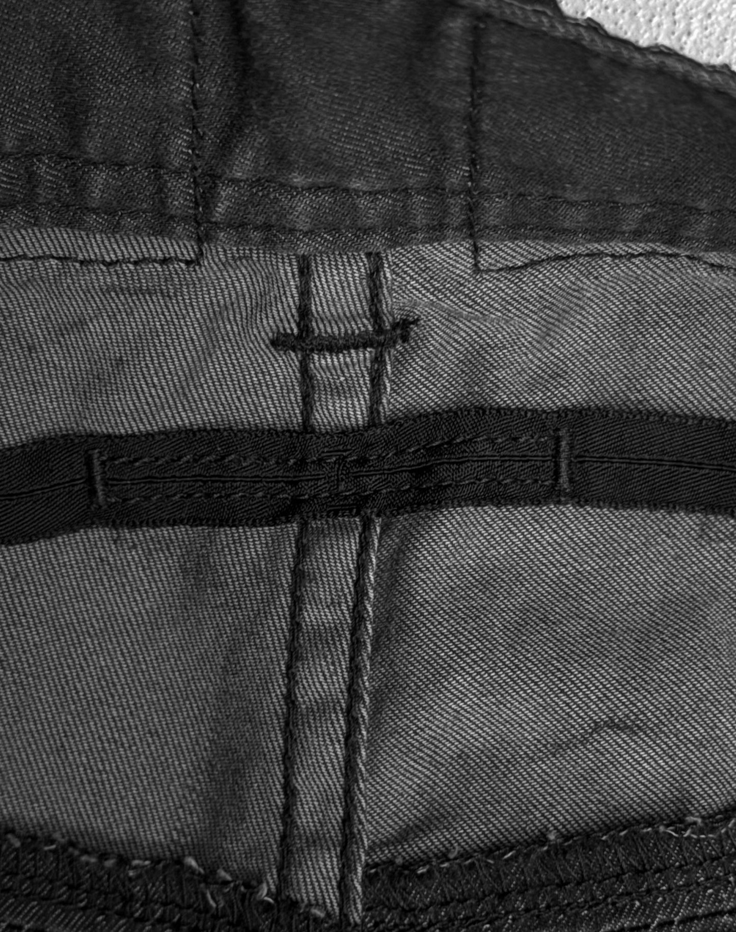 Julius_7 SS16 “sefiroth;” Knee Panel Skinny Pants