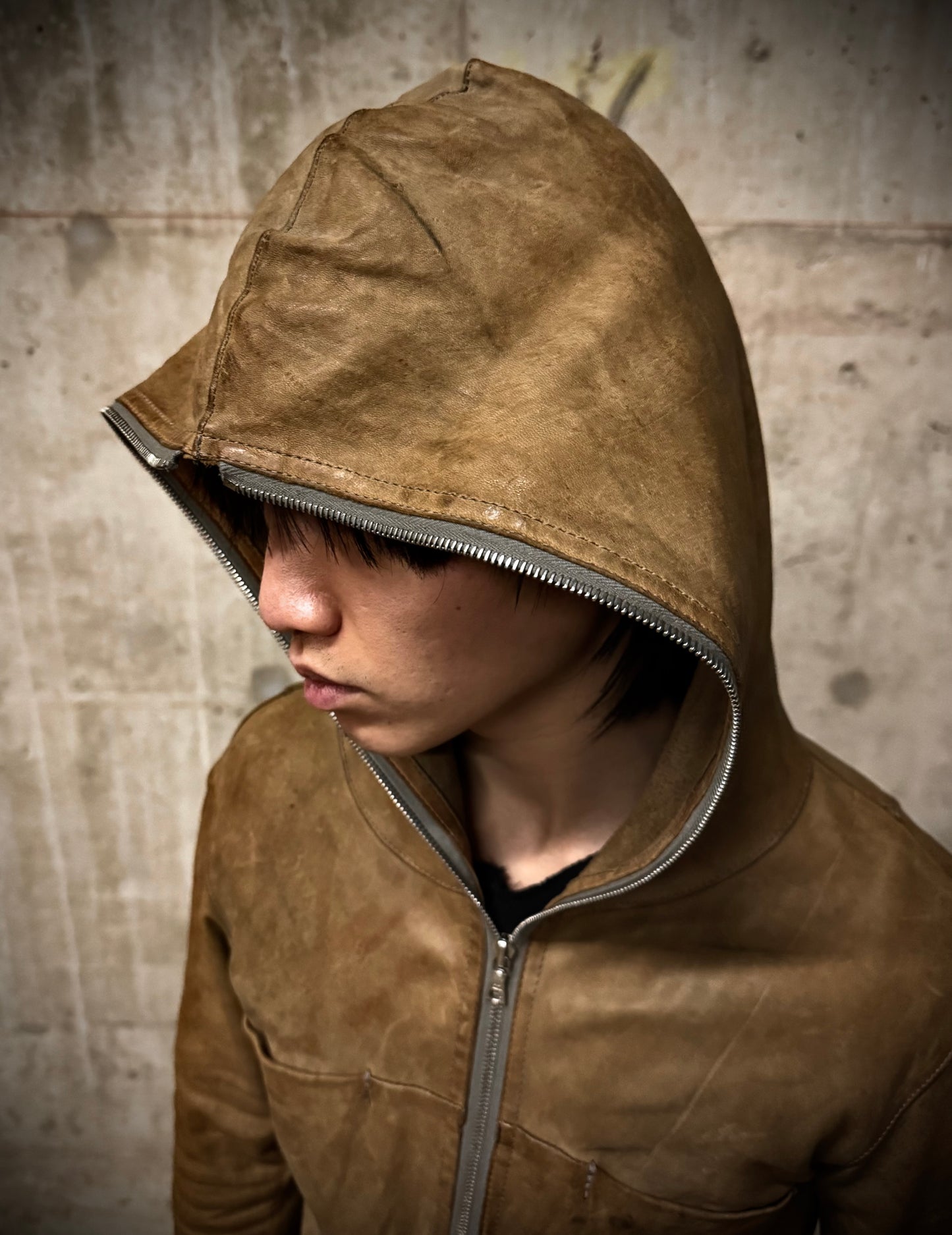 Isamu Katayama "BACKLASH" Isamu Katayama “BACKLASH” AW09 Distressed Hooded ‘Gimp’ Zip Horse Leather J detail | DRIEW GARMENTS