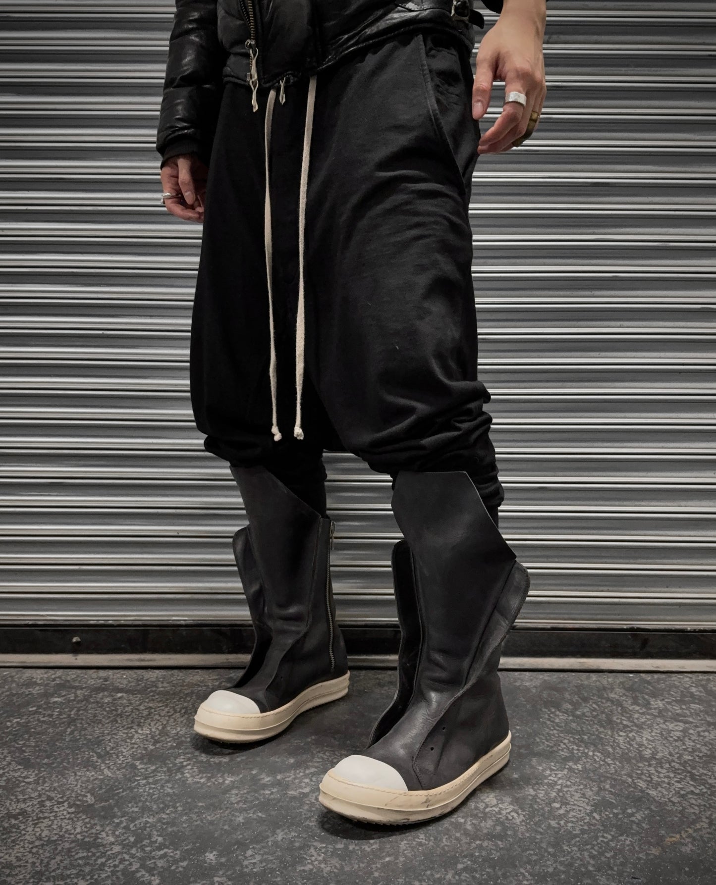 Rick Owens AW12 "MOUNTAIN" Laceless Leather Ramone Boots