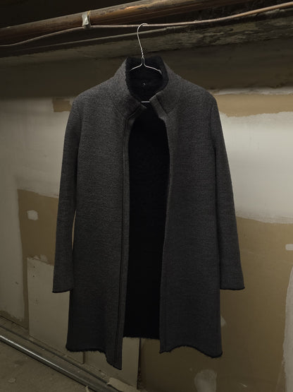 Label Under Construction AW16-17 '28FMCT62_WW62' Grey Virgin Wool Mock Neck Coat detail | DRIEW GARMENTS