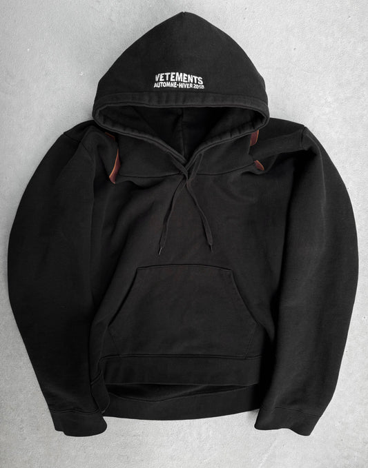 VETEMENTS AW18 Deformed Inverted Logo ‘Hunched’ Hoodie