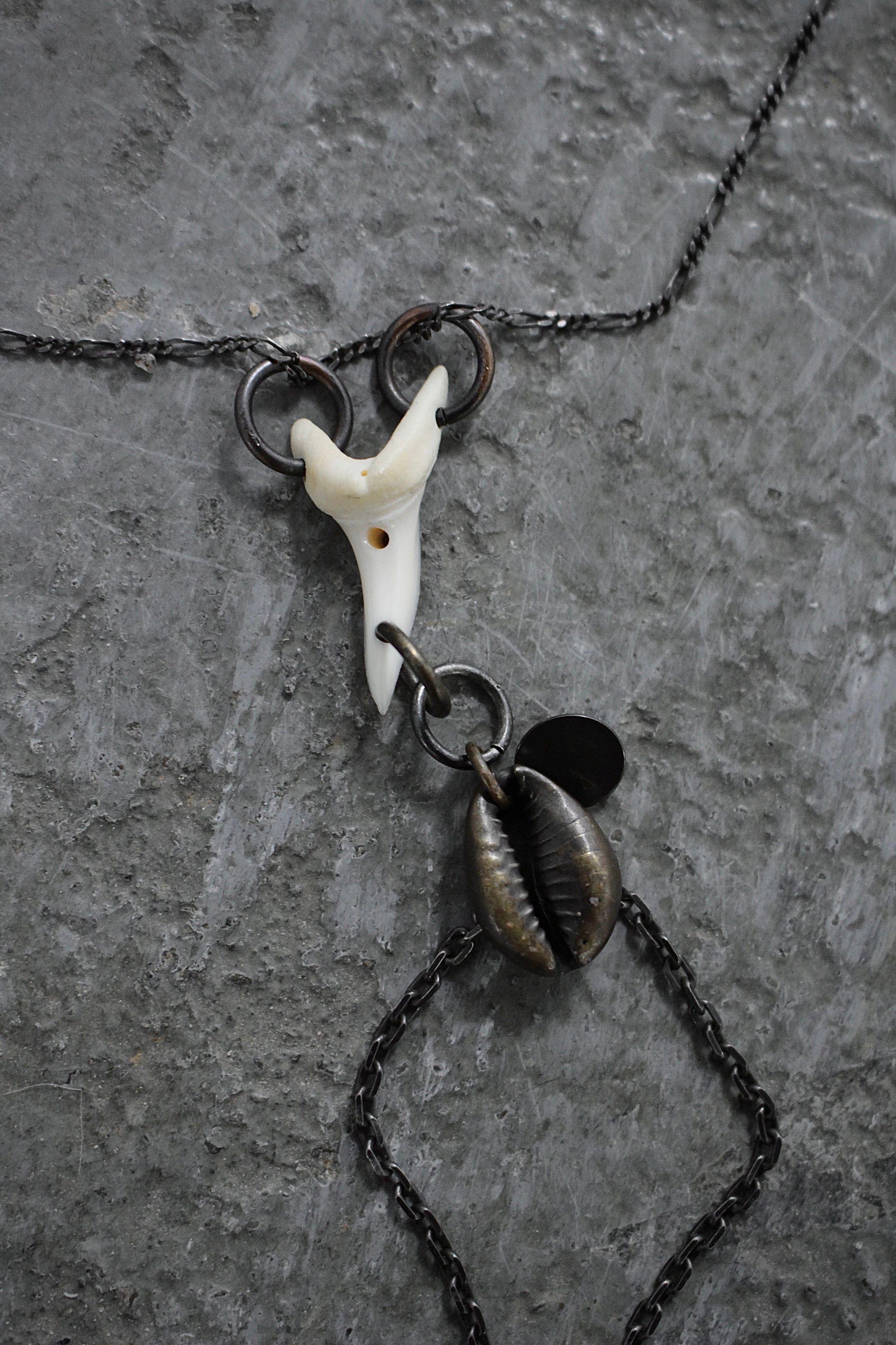 gunda .925 Silver Shark Tooth Chain Necklace | Early 2000s – DRIEW