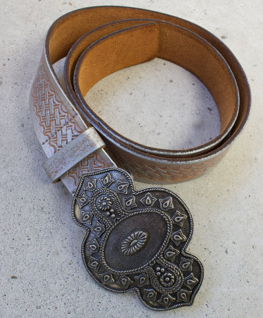 CABANE de ZUCCA 00s ‘Oriental’ Symbol Metal Buckle Metallic Leather Belt