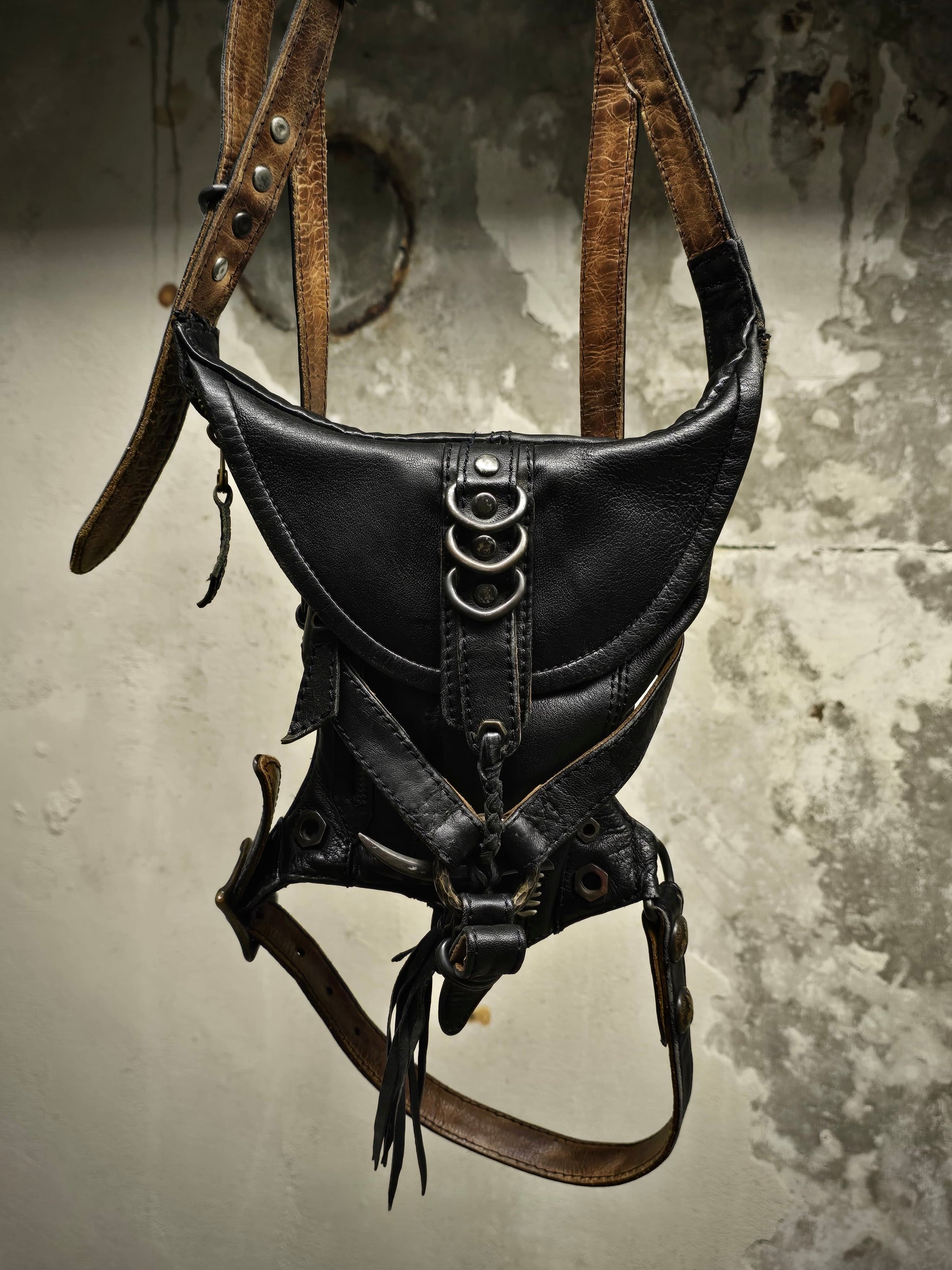 14thAddiction Early 00s Embellished Lamb Leather Belt Pouch detail | DRIEW GARMENTS