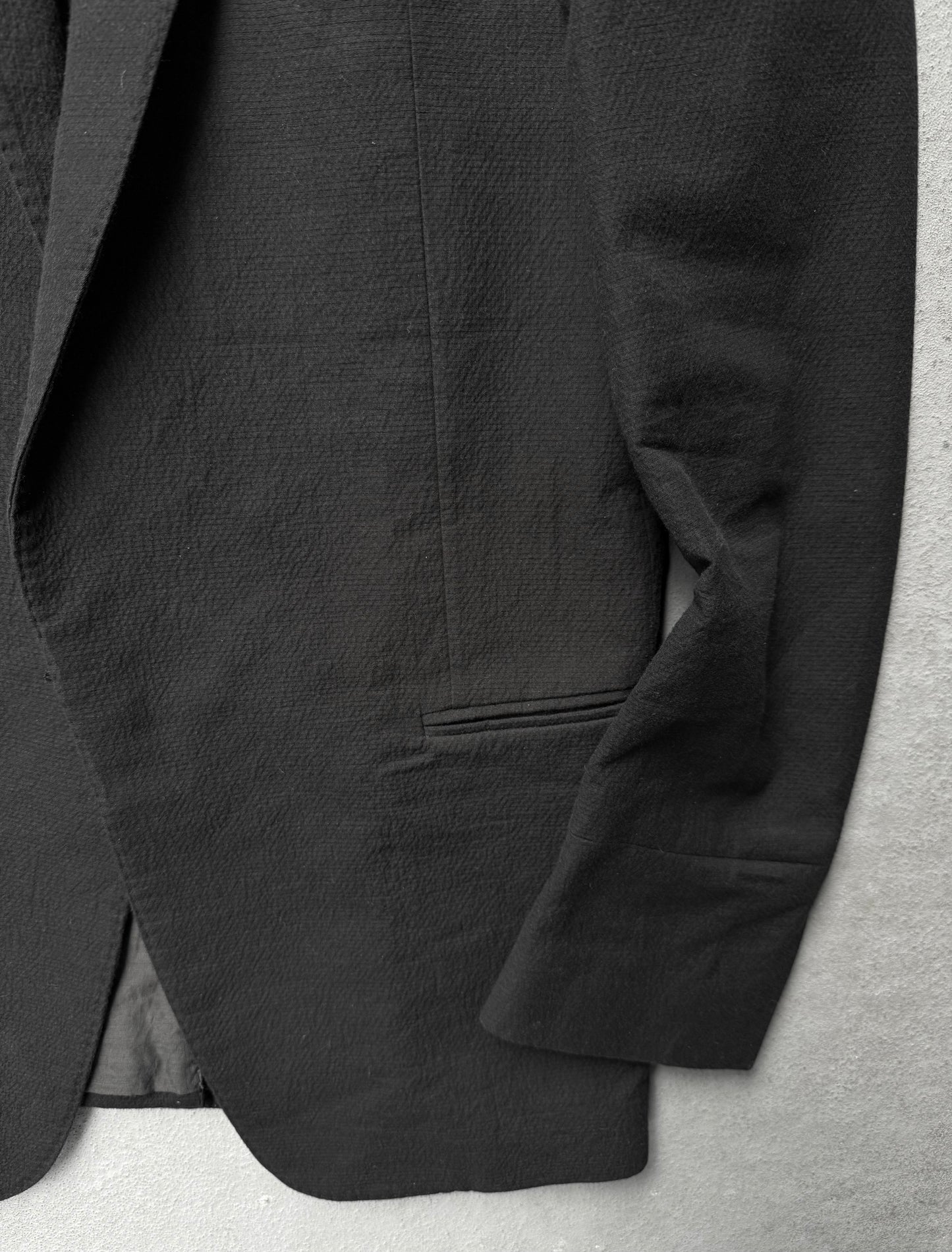 DEEPTI Collection °016-017 'J-042 RIP-99' Smoking Jacket detail | DRIEW GARMENTS