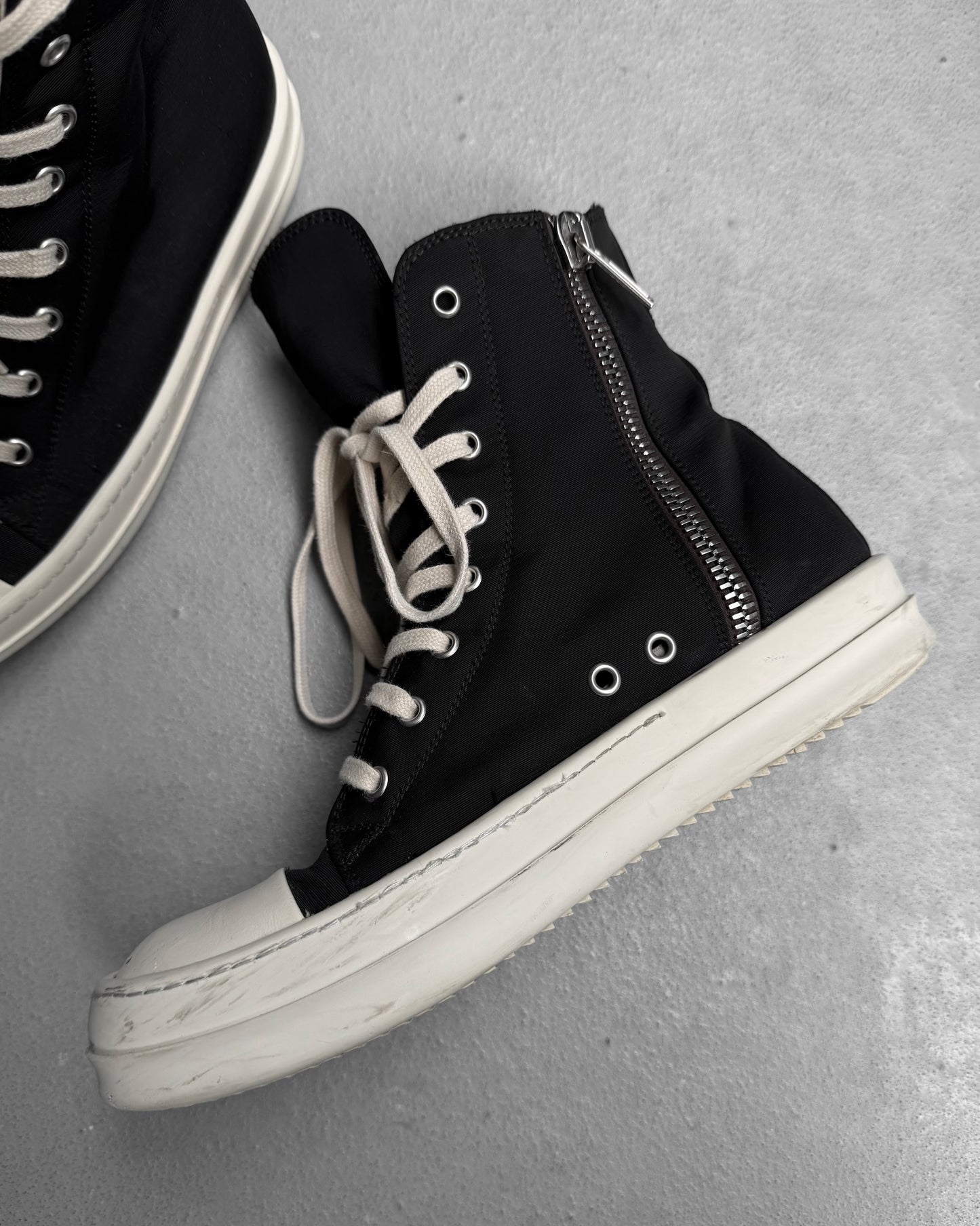 Rick Owens DRKSHDW AW23 “LUXOR” Pentagram Embroidered Nylon Canvas Ramones Sneakers