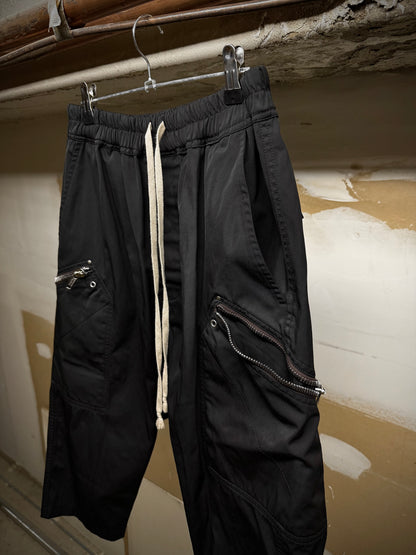 Rick Owens AW20 "PERFORMA" Poly Cotton Drop-crotch Cargo Capris detail | DRIEW GARMENTS
