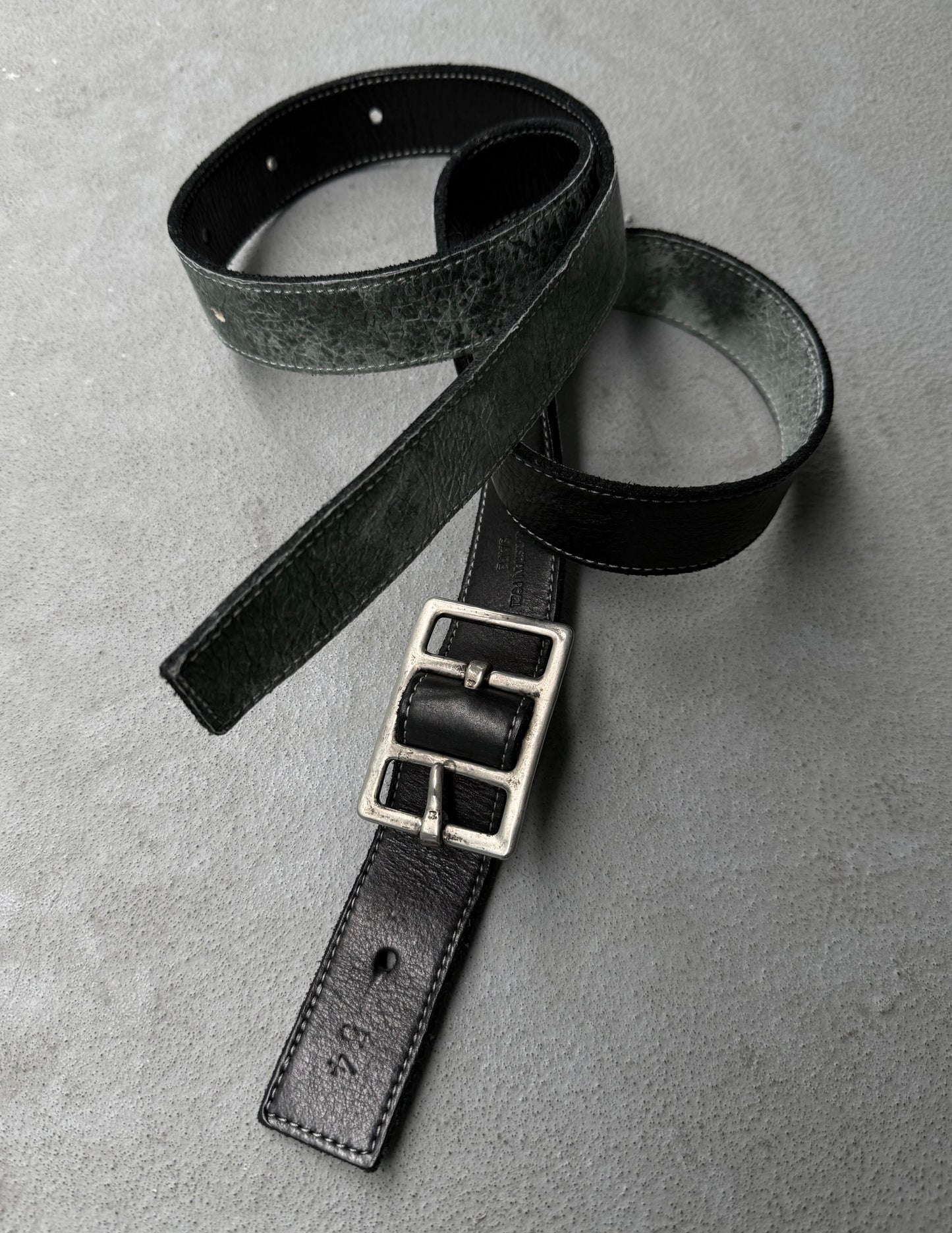Carol Christian Poell 'AM/2623-IN PABER-PTC/10' Twisted Tonneau Paper Dart Bison Leather Belt