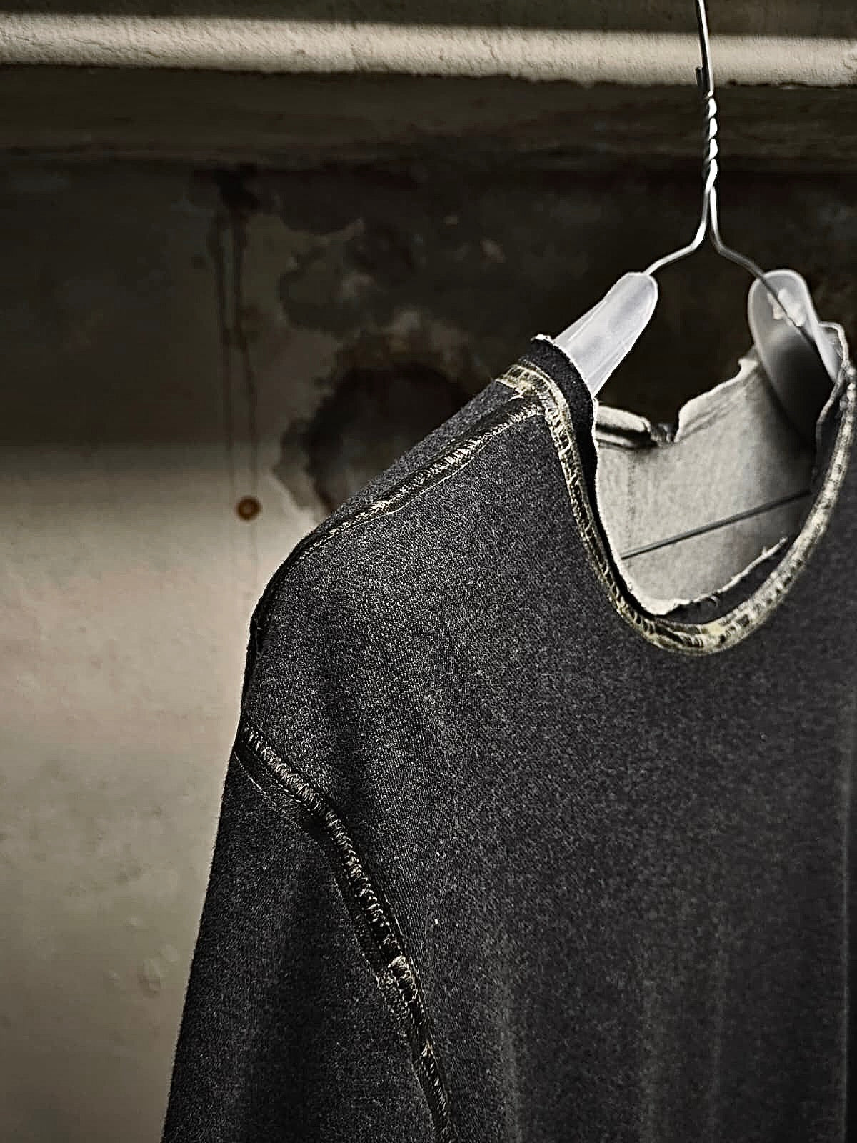 TaichiMurakami Taichi Murakami Coin Taped Seam Reversible U T-shirt detail | DRIEW GARMENTS