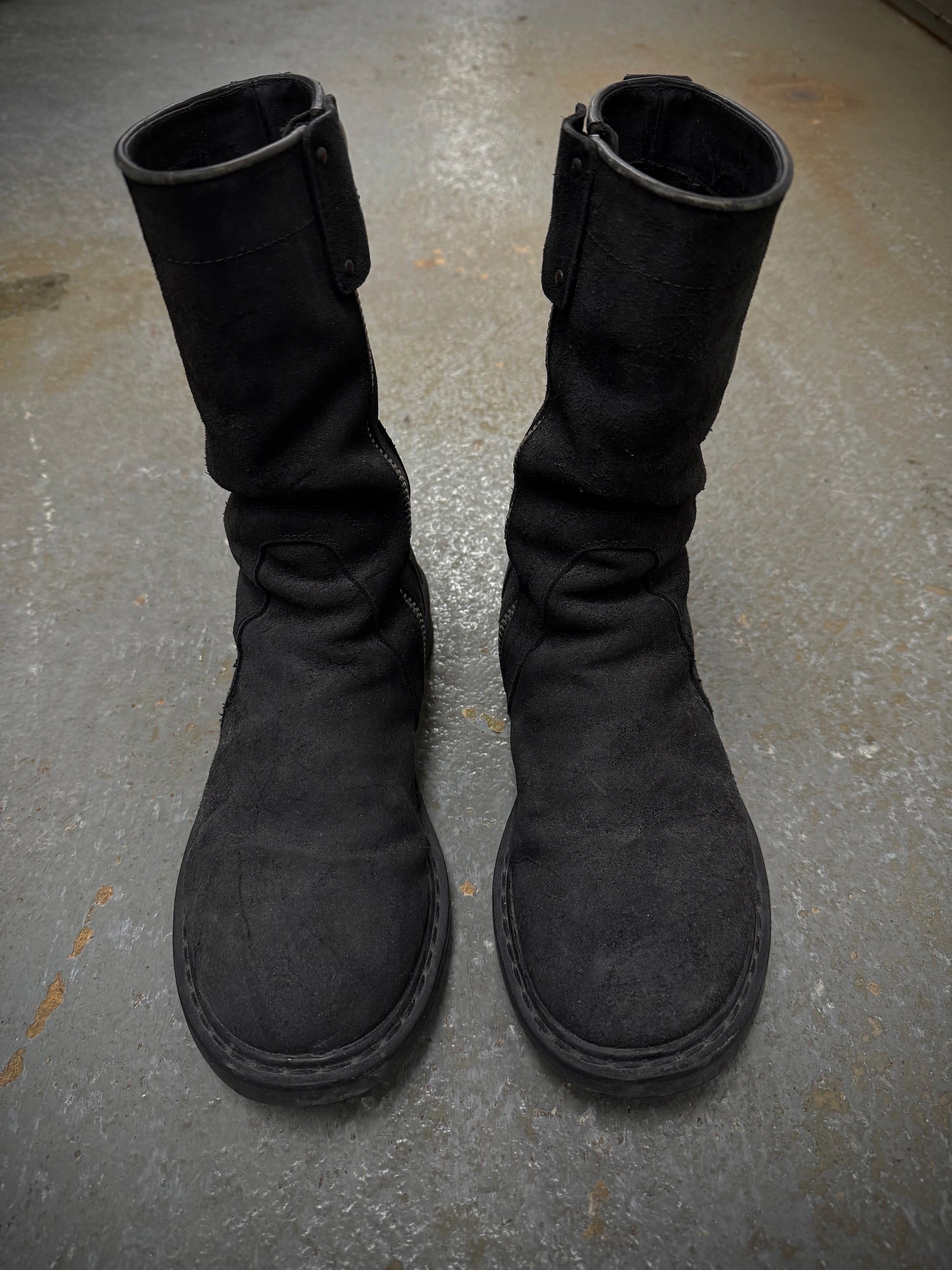 Rick Owens AW09 "CRUST" Side Zip Reverse Cow Leather Creeper Boots detail | DRIEW GARMENTS