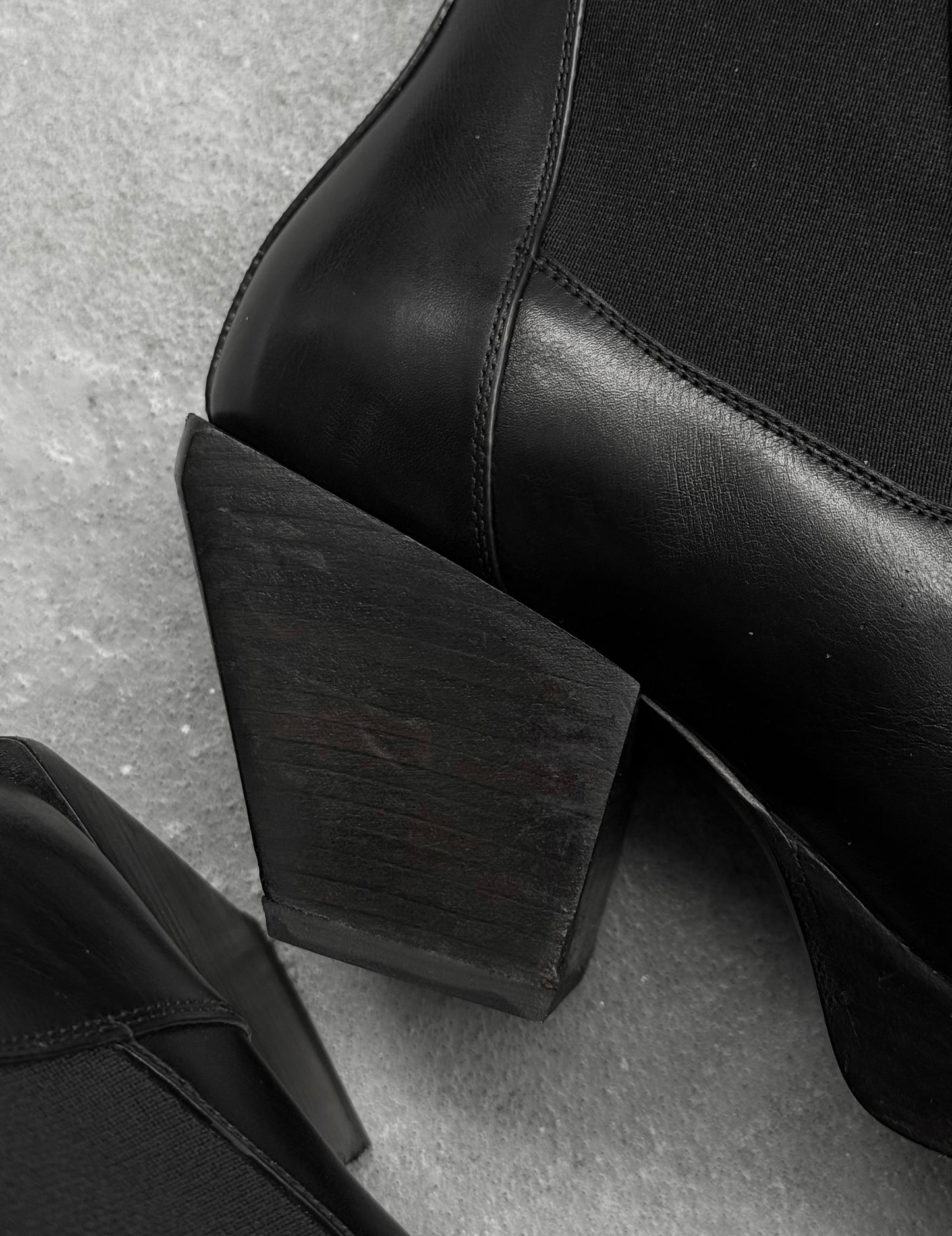 Rick Owens SS22 "FOGACHINE" Heeled Sliver Calf Leather Chelsea Boots detail | DRIEW GARMENTS