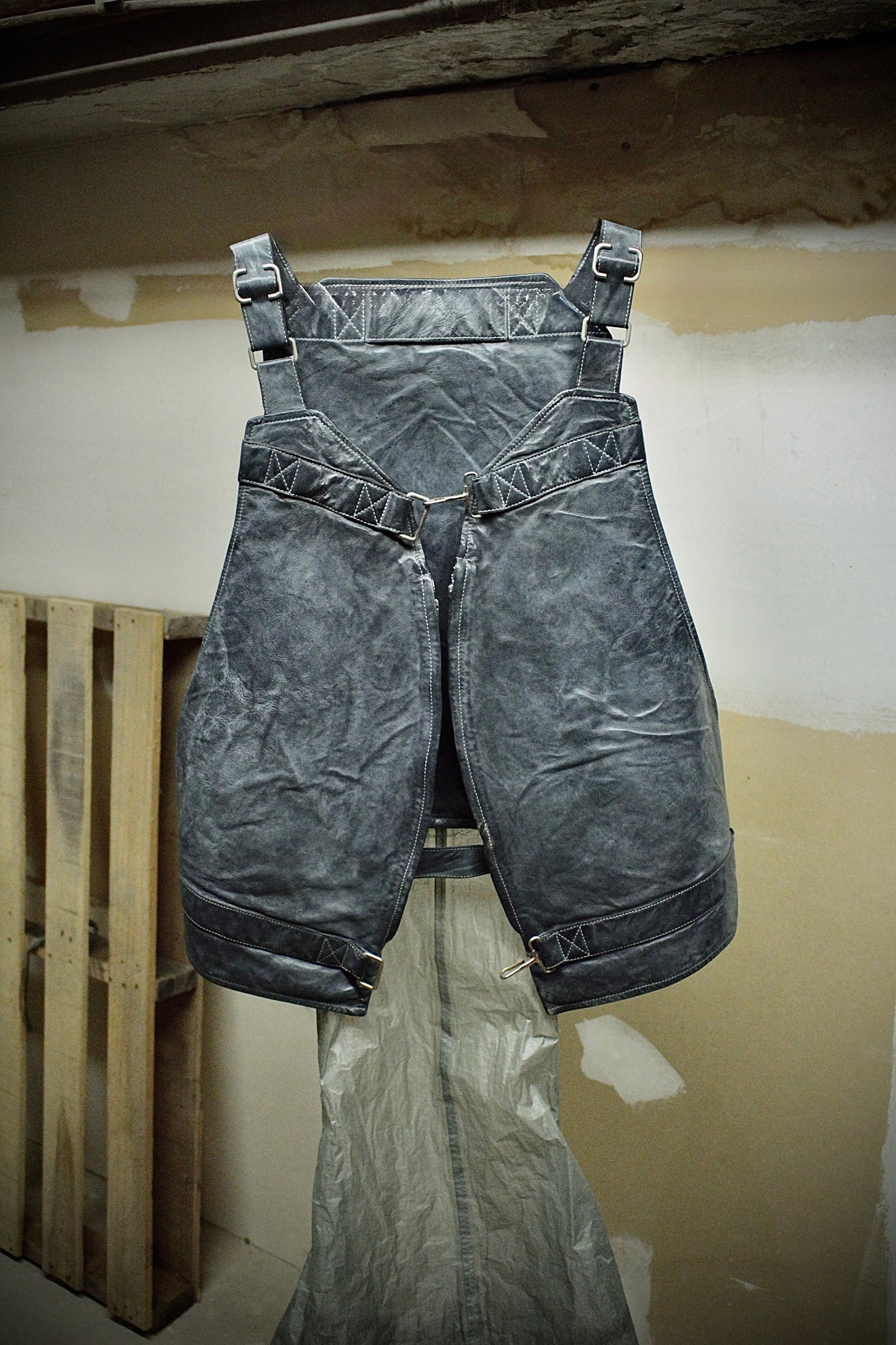 Carol Christian Poell 'VM/2423 ROOMS-PTC/29' Object-dyed Kangaroo Leather Parachute Vest Bag