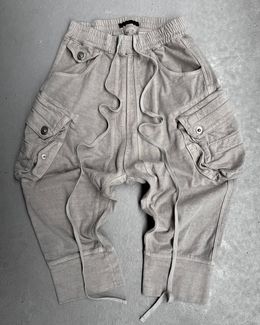 Julius_7 SS10 “neurbanvolker;” Drop-crotch Gas-Mask Cargo Shorts