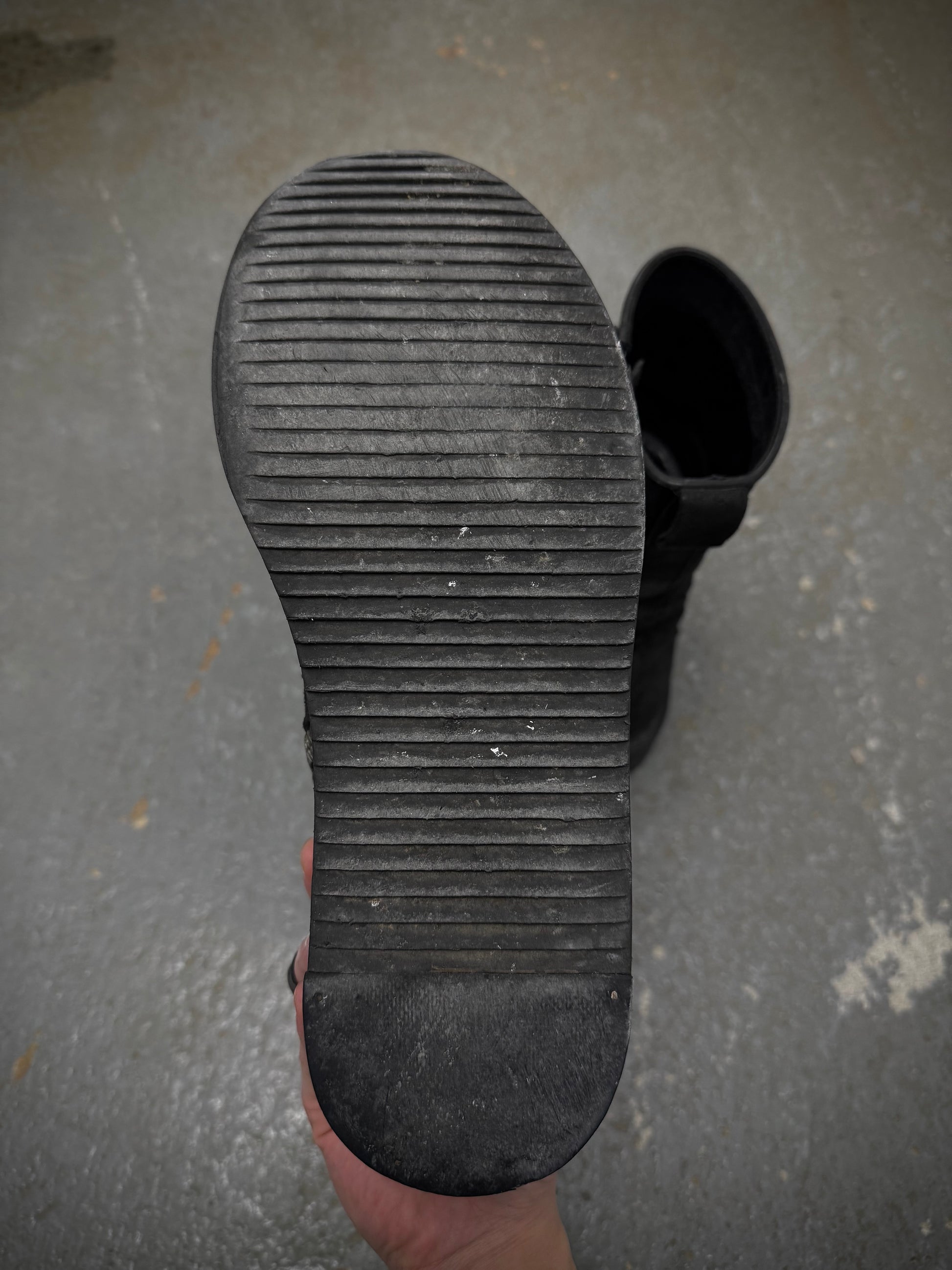 Rick Owens AW09 "CRUST" Side Zip Reverse Cow Leather Creeper Boots detail | DRIEW GARMENTS