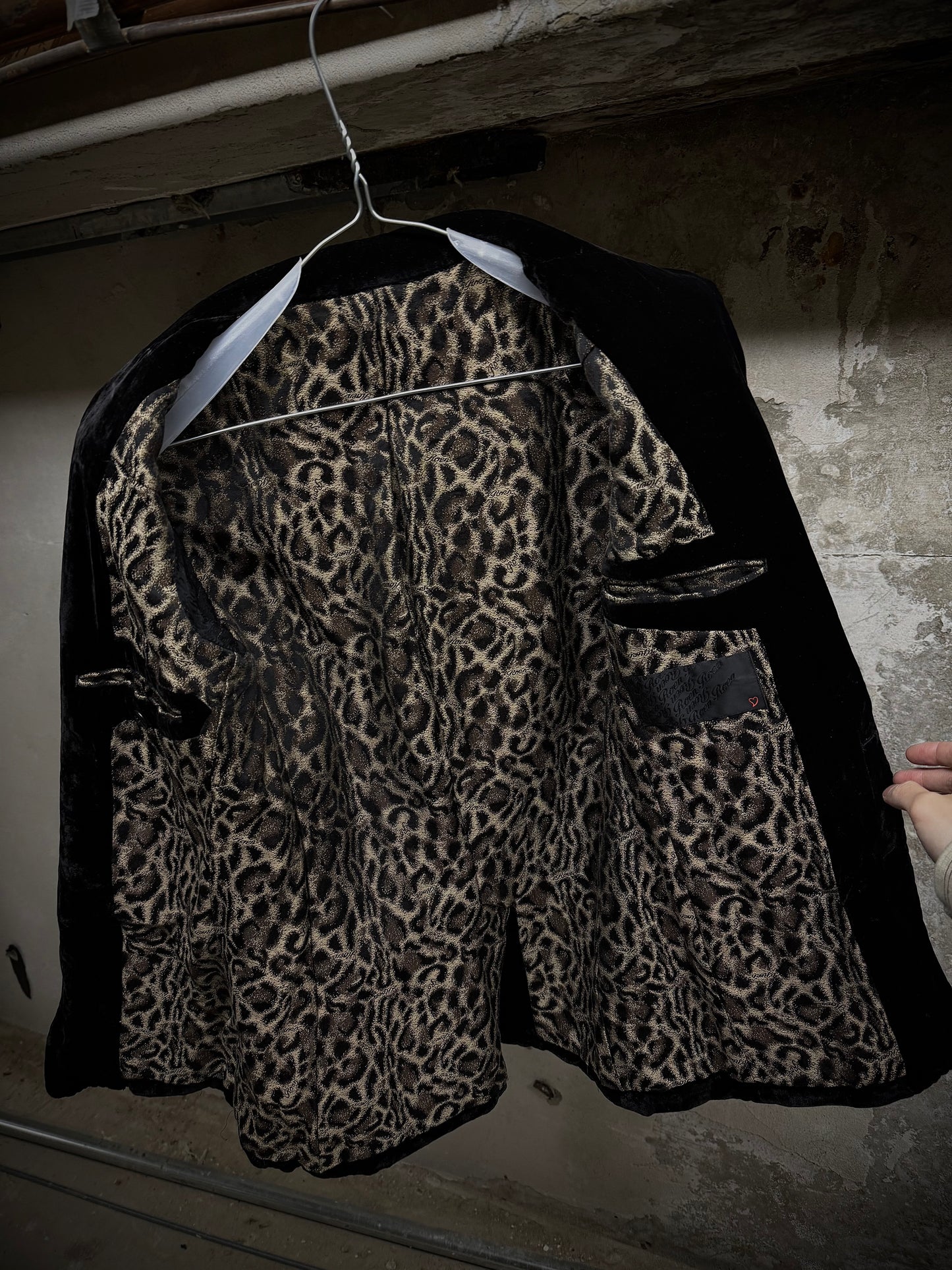 roen by Hiromu Takahara Early 00s Swarovski Crystal Stud Crushed Velvet Blazer detail | DRIEW GARMENTS