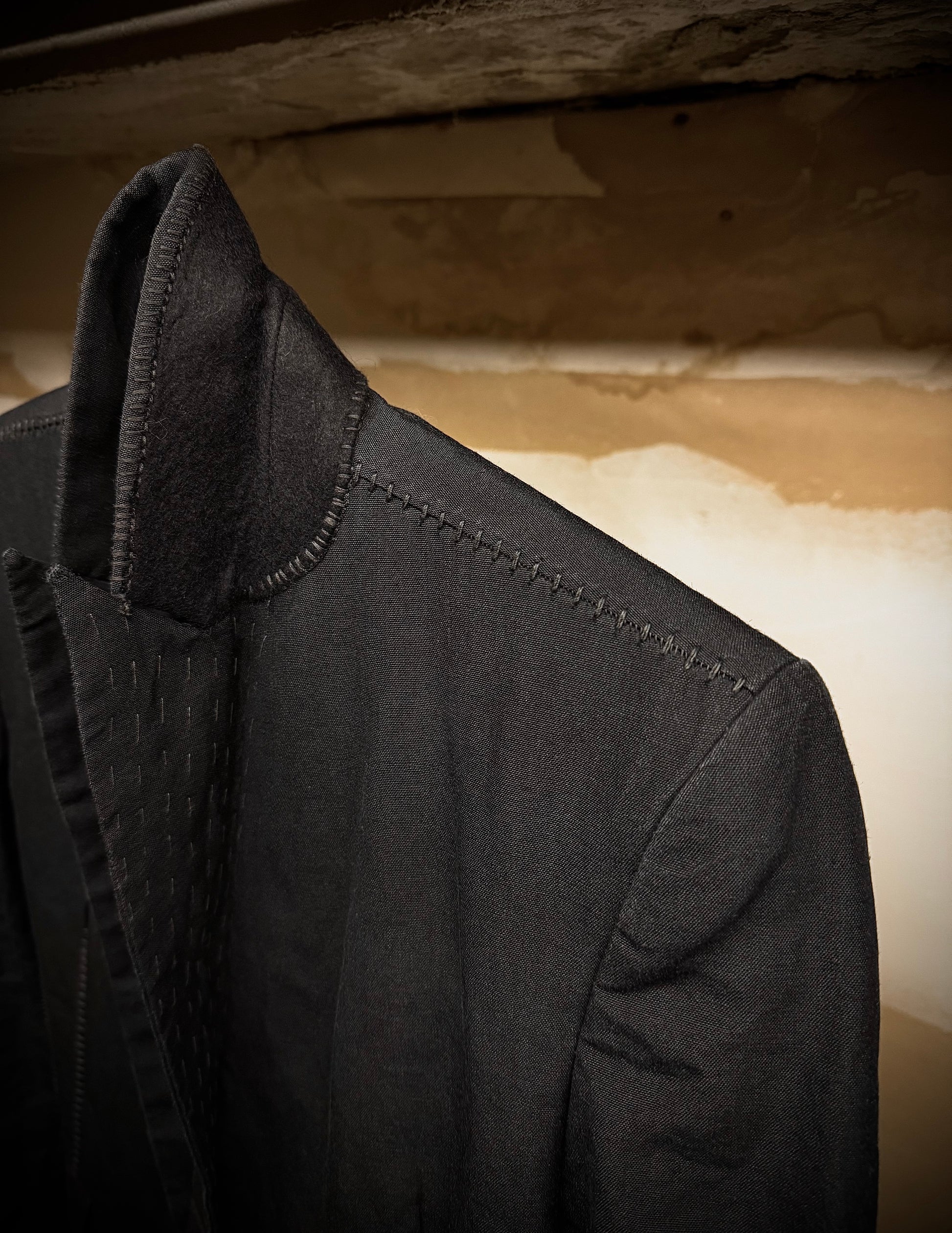 Leopold Bossert SS17 Selvedge Overlock Peak Lapel Linen Ramie Blazer detail | DRIEW GARMENTS