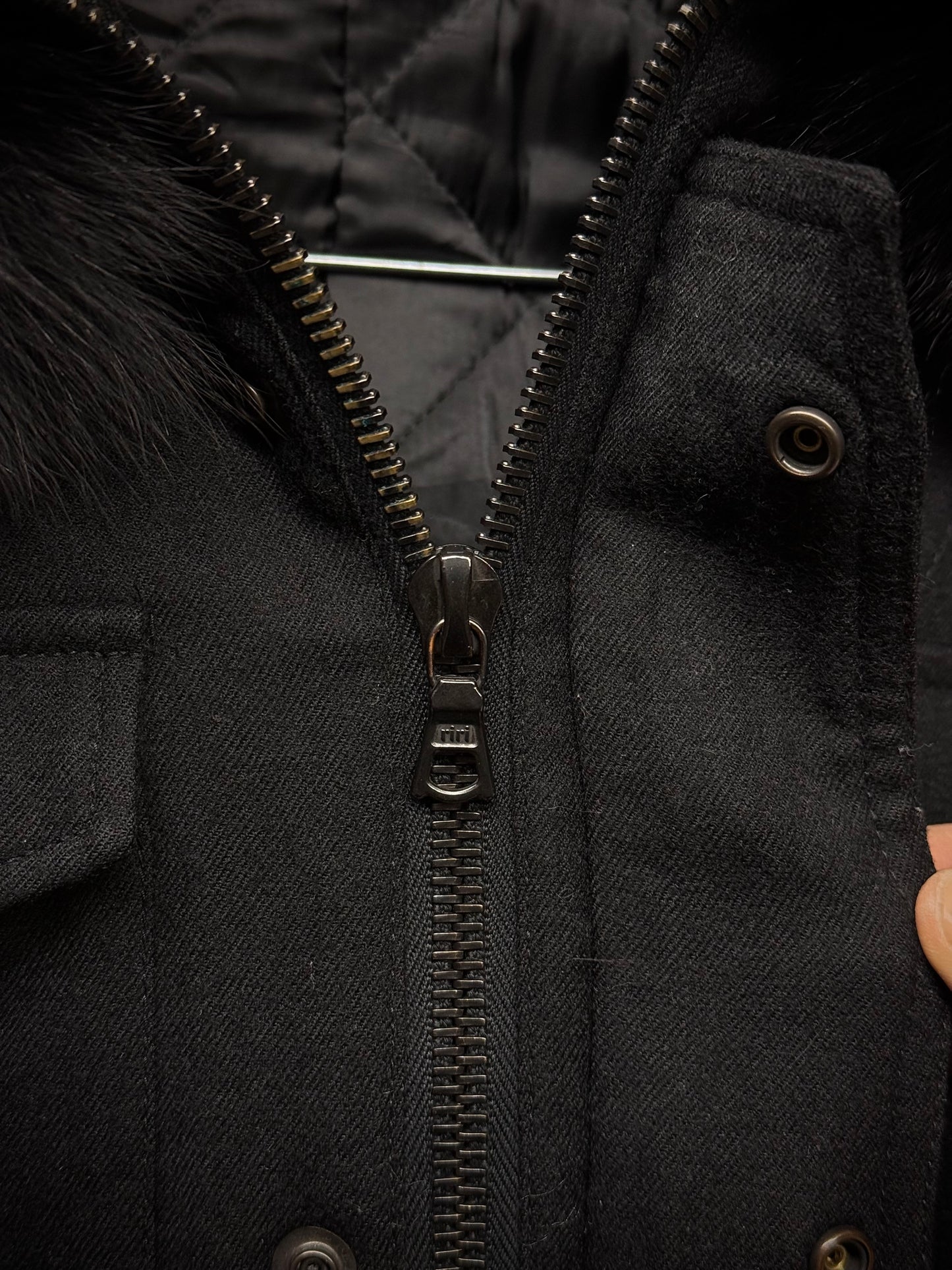 Isamu Katayama "BACKLASH" ballet by Isamu Katayama "BACKLASH" Fox Fur Hooded Hybrid Cow Leather Sleev detail | DRIEW GARMENTS