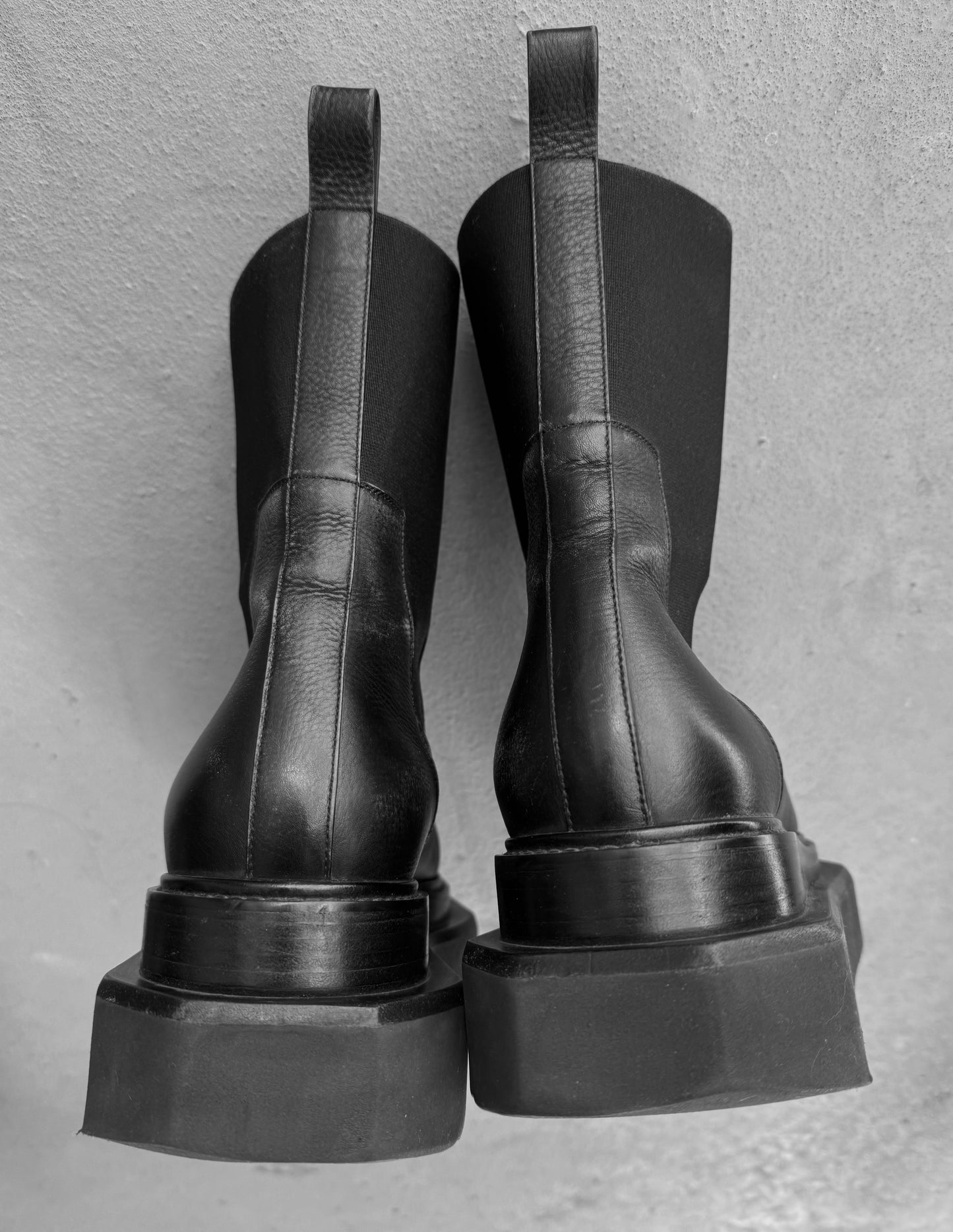 Rick Owens SS22 "FOGACHINE" Beatle Tubro Cyclops Chelsea Leather Boots