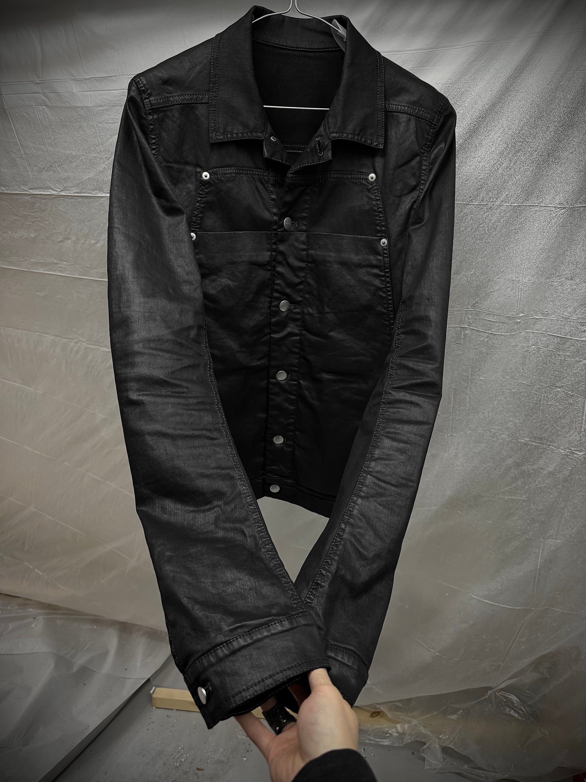 Rick Owens SS19 "BABEL" BLACK WAX Paneled Denim Trucker Jacket detail | DRIEW GARMENTS