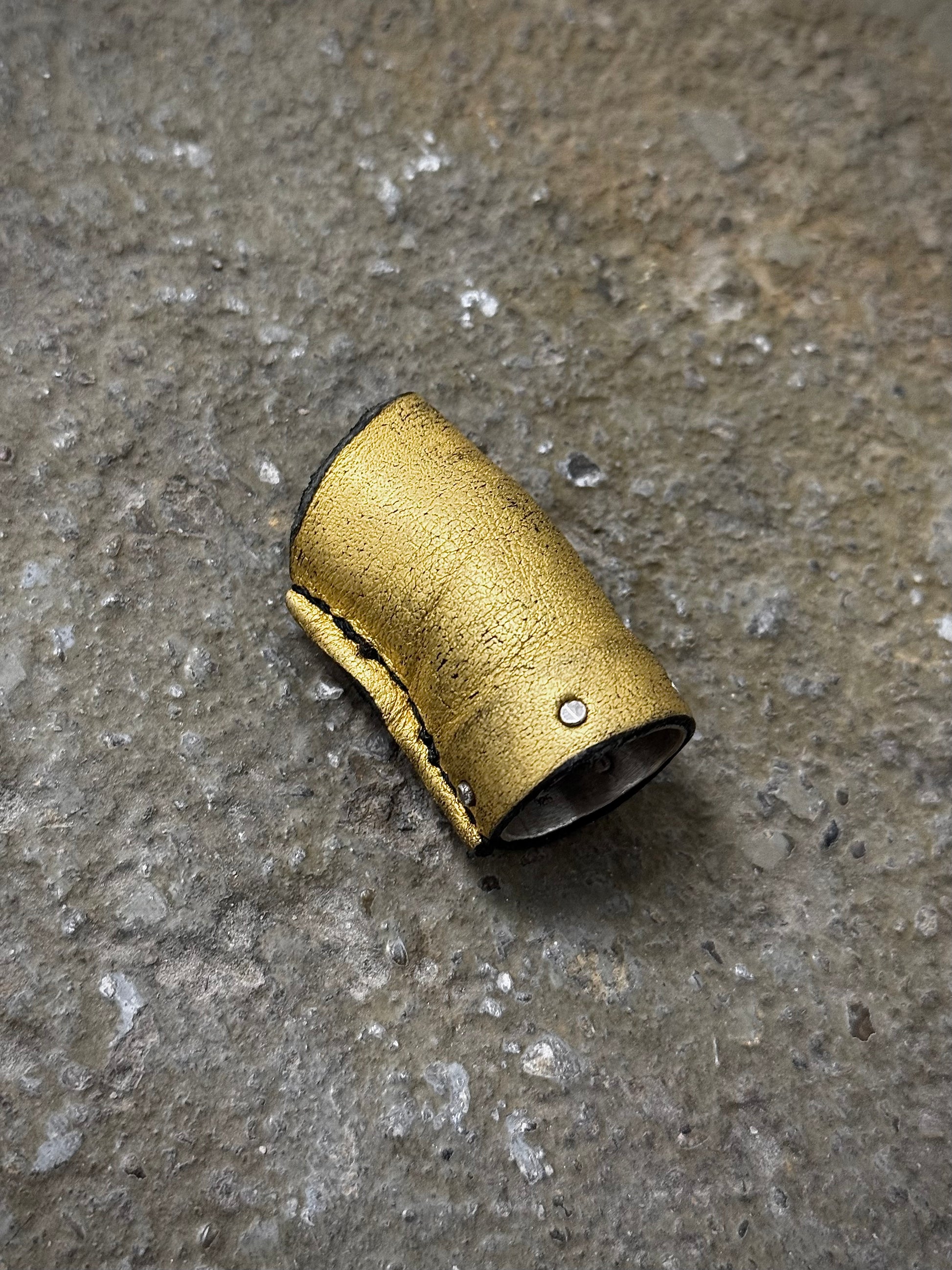 DETAJ Gold Haku Leather Ring detail | DRIEW GARMENTS