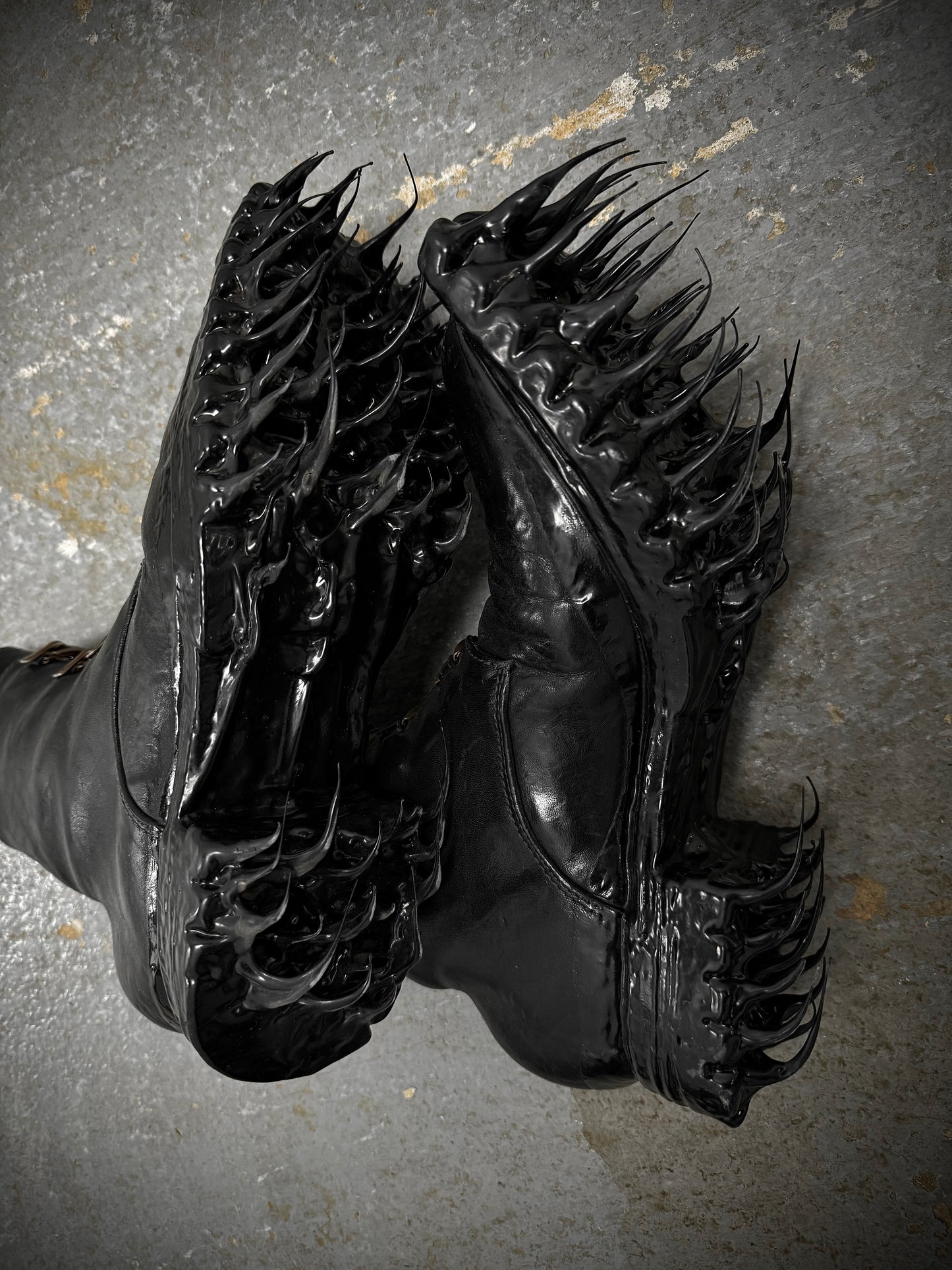 Carol Christian Poell ‘AM/2759SP-IN CORSS-PTC/010B’ Horse Leather Prosthetic Buckle Drip Boots
