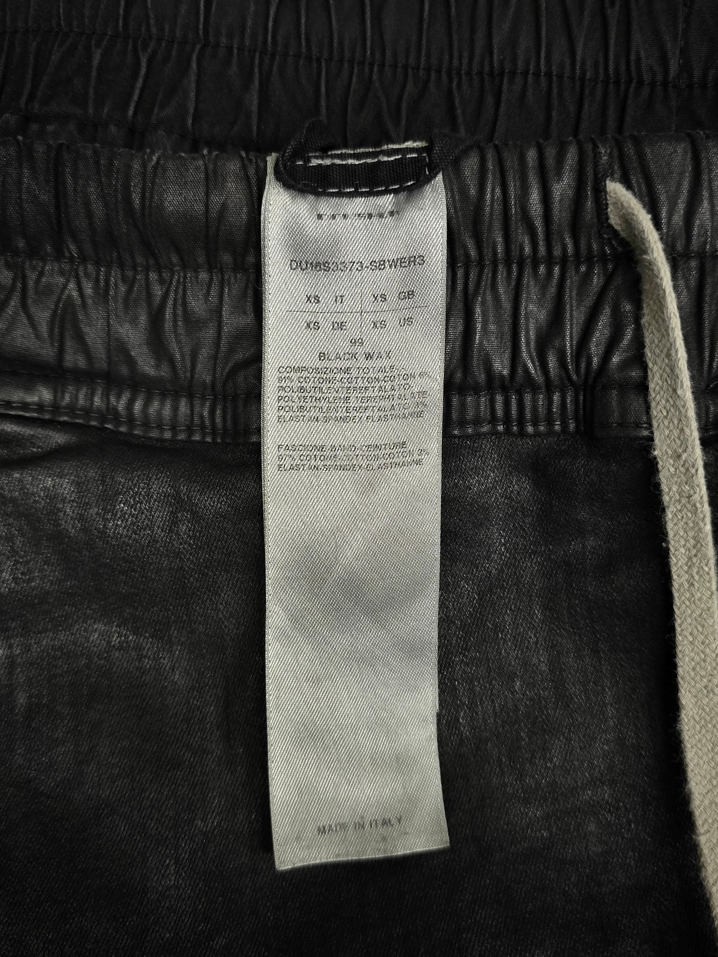 Rick Owens DRKSHDW SS18 "DIRT" BLACK WAX Drop-crotch Capris detail | DRIEW GARMENTS
