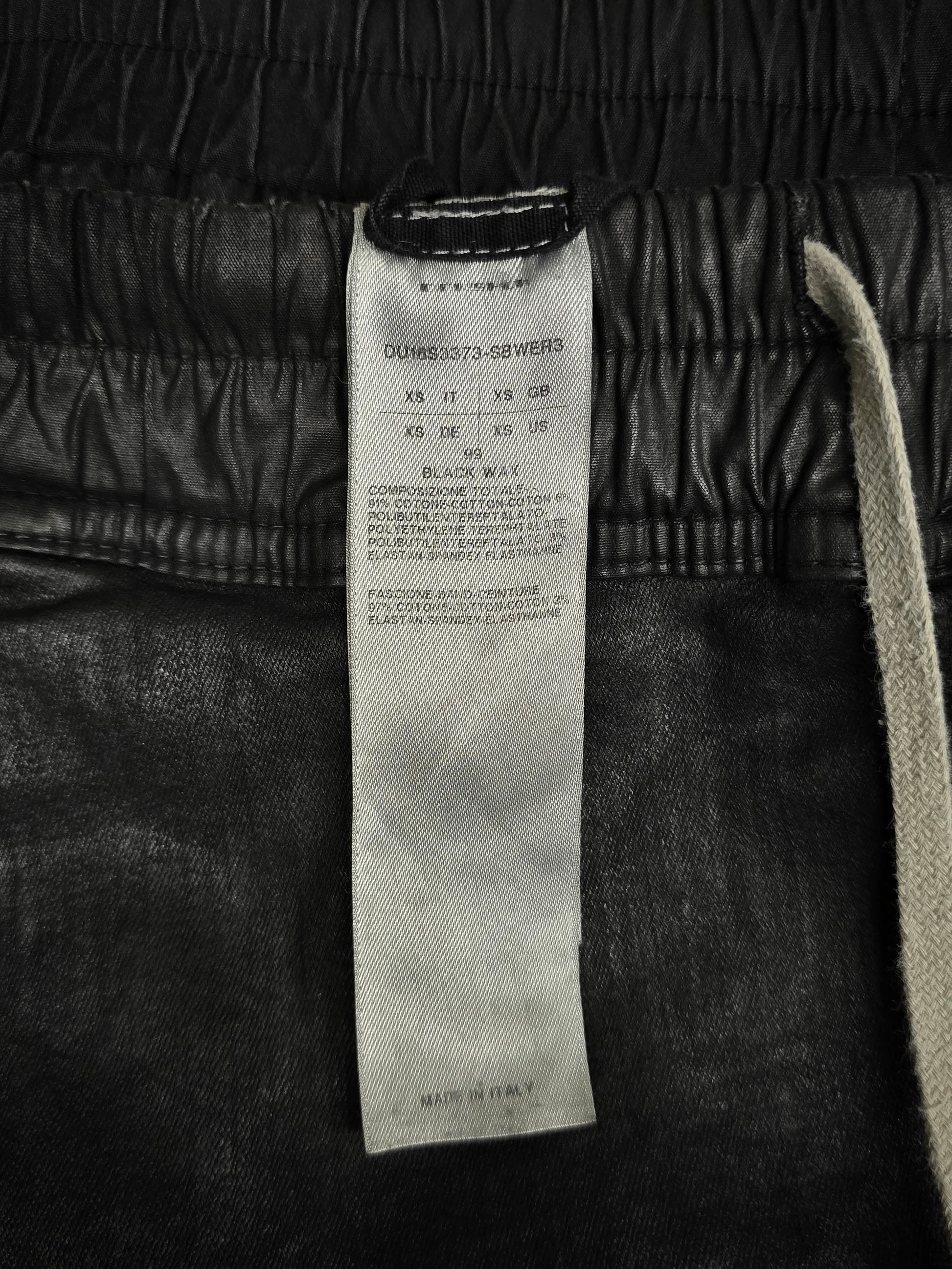 Rick Owens DRKSHDW SS18 "DIRT" BLACK WAX Drop-crotch Capris detail | DRIEW GARMENTS