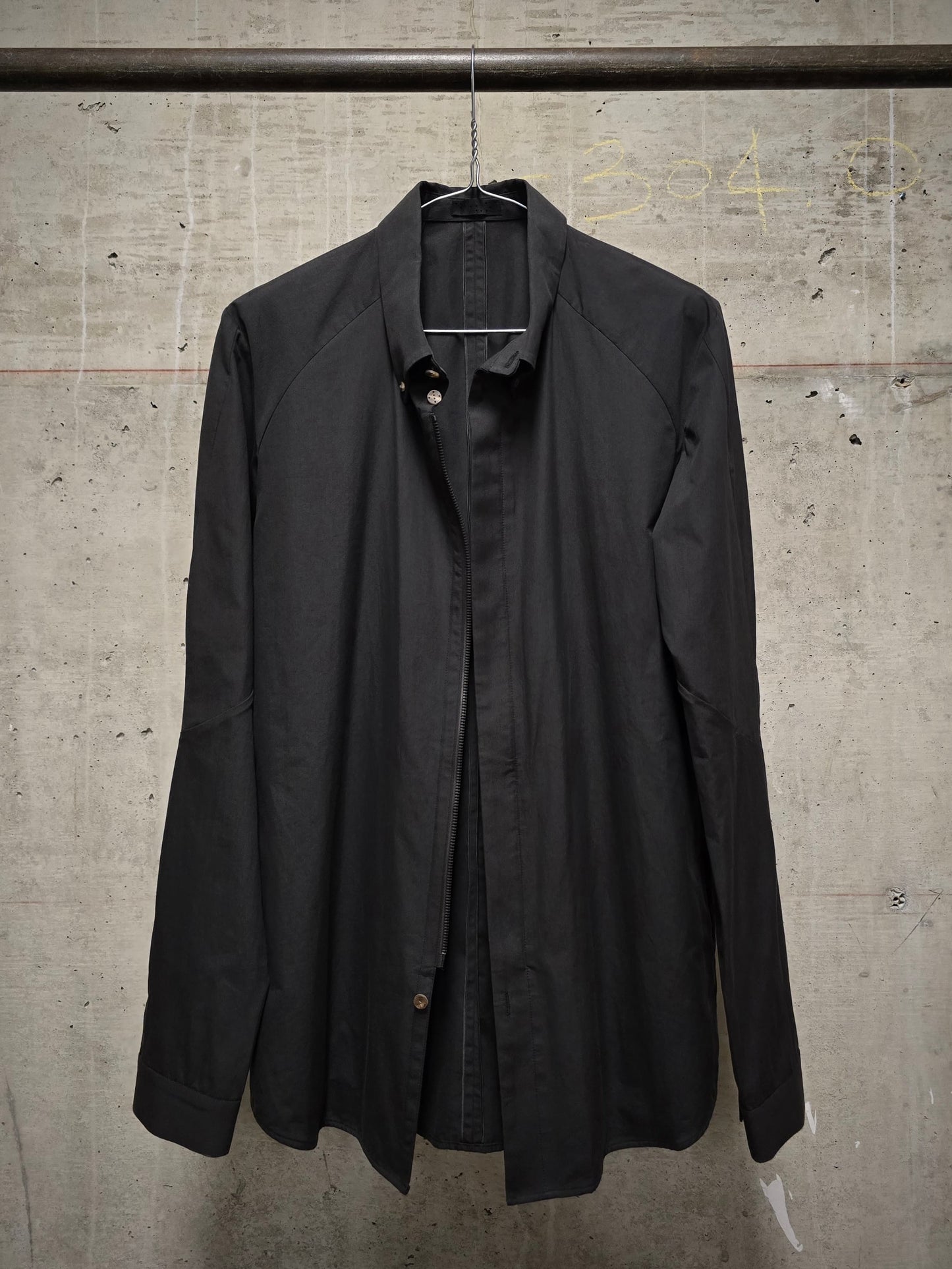 DEVOA Charcoal Grey Anatomical Oxford Button Down Collar Zip Shirt