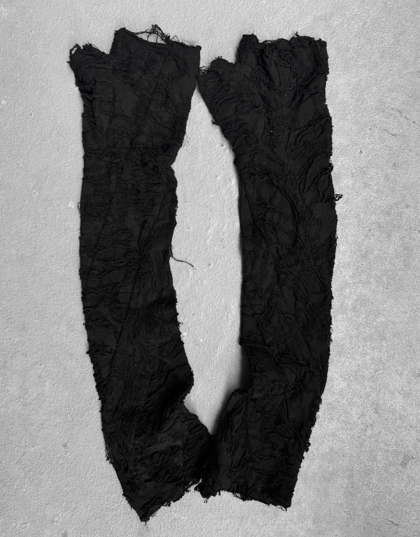 Julius_7 SS25 “anima;” Distressed Jacquard Cotton Long Gloves