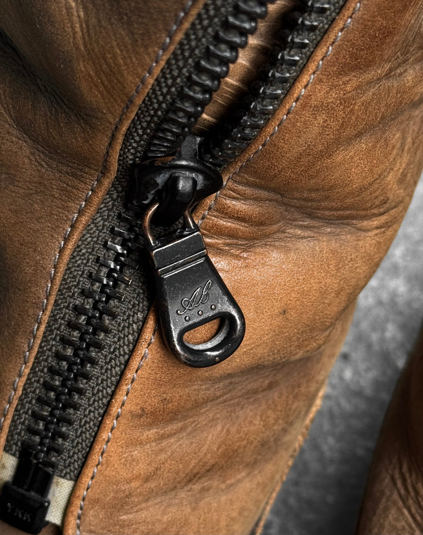 alfredoBANNISTER Early 00s Asymmetrical Zip Leather Combat Boots