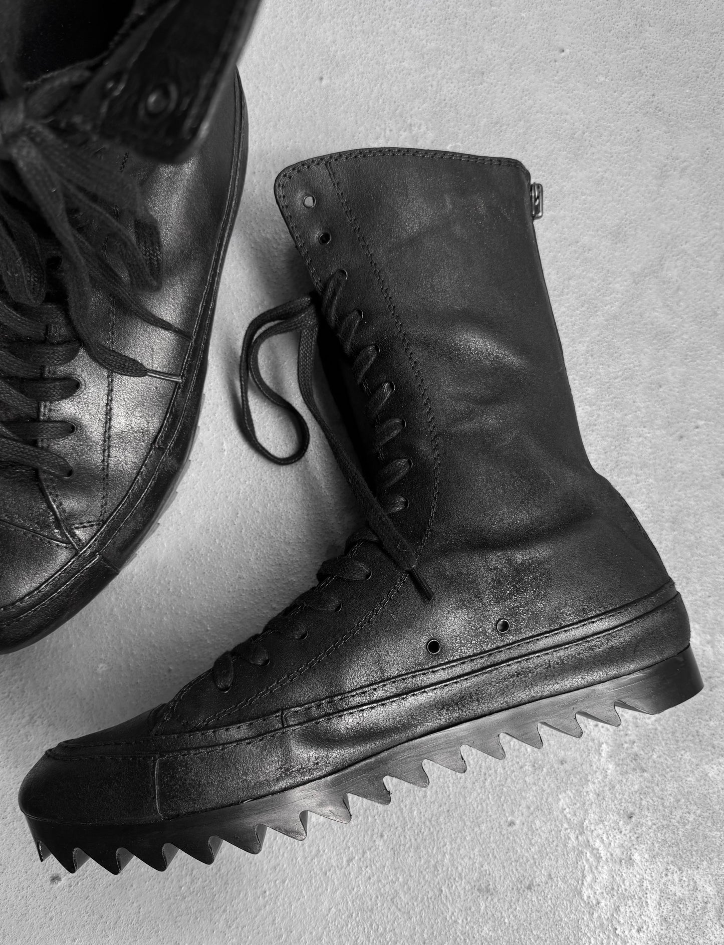Julius_7 x SIVA AW06-07 “Fixed;” Rough-out Leather Laced Back-zip Hiking Boots
