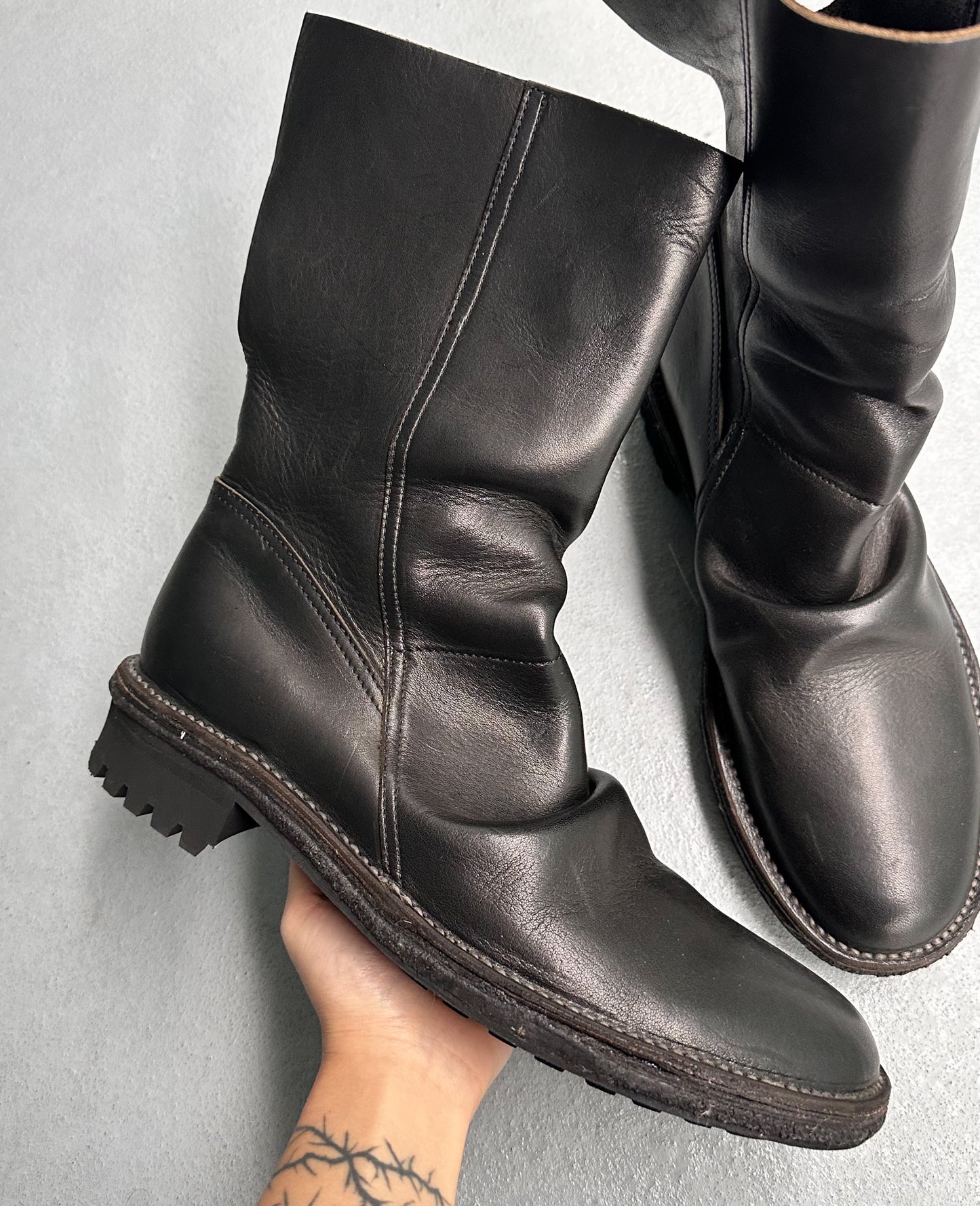 The Viridi-anne Back-slit Goodyear Welted Cowhide Leather Boots