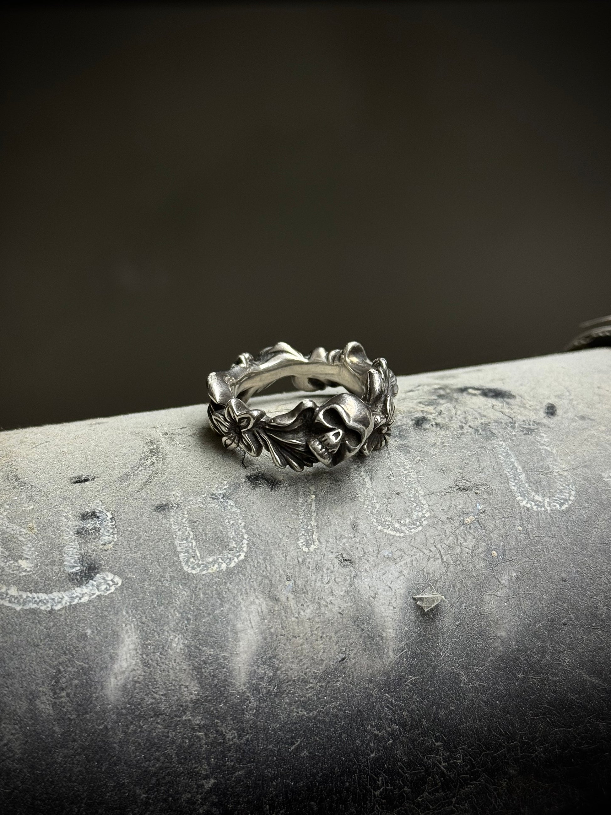 WERKSTATT:MÜNCHEN 2010s .925 Silver Skull Fly Flower Ring (Older Model) | Archive Fashion Toronto