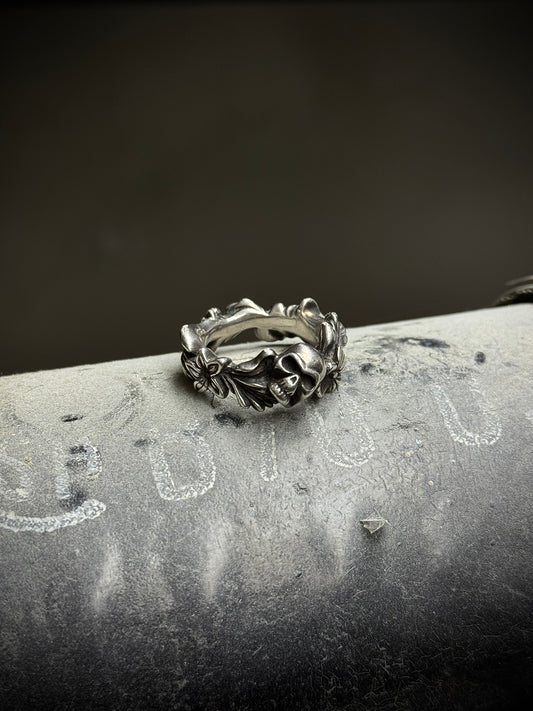 WERKSTATT:MÜNCHEN 2010s .925 Silver Skull Fly Flower Ring (Older Model) | Archive Fashion Toronto