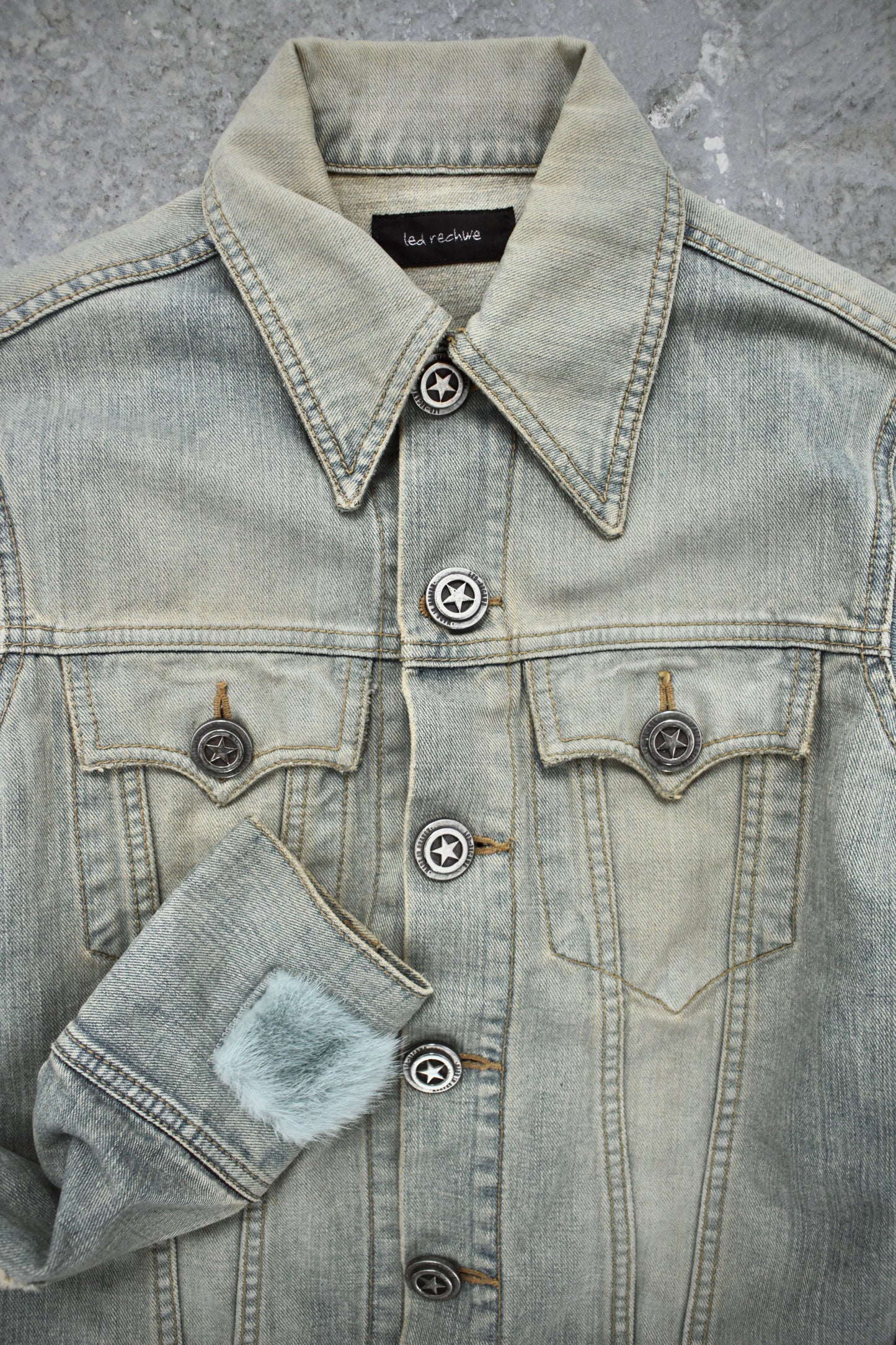 LED RECHWE Early 00s Vintage Wash Distressed Cropped Denim Trucker Jacket