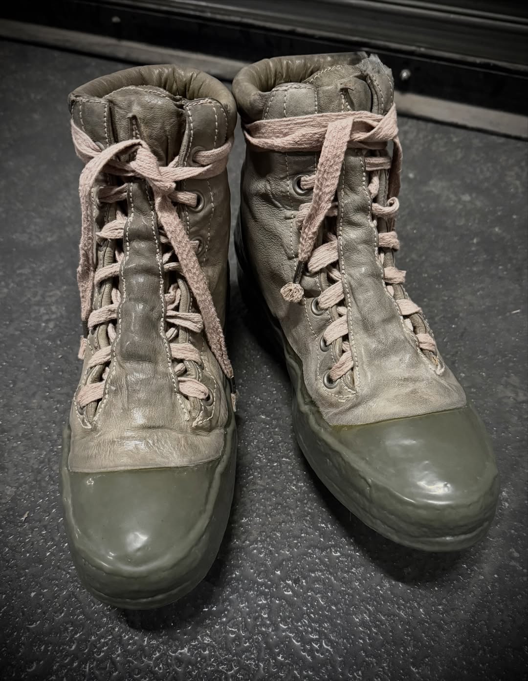 Carol Christian Poell 'AM/2524 ROOMS-PTC/33' Kangaroo Leather Drip Sneakers detail | DRIEW GARMENTS