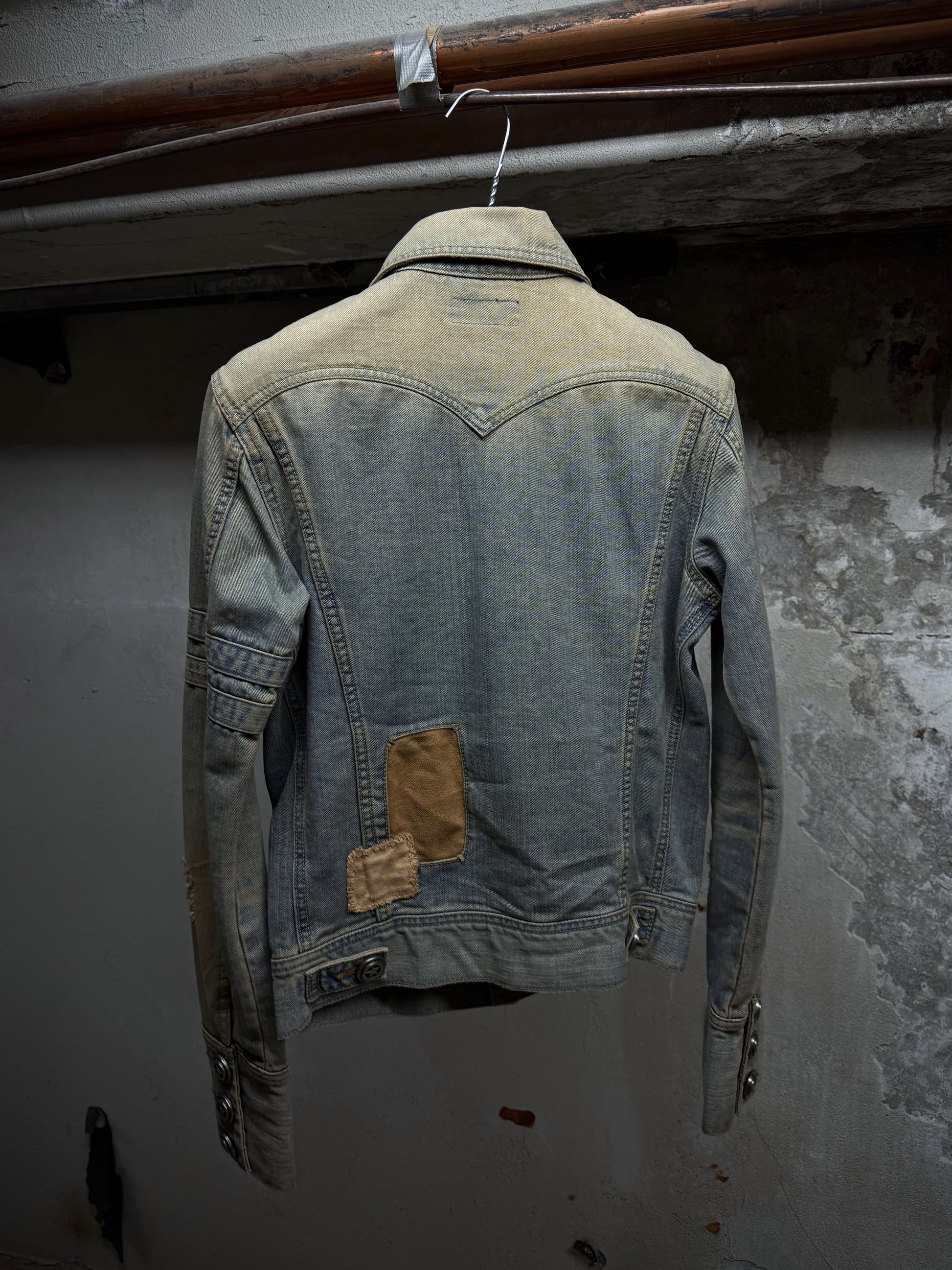 LED RECHWE Early 00s Vintage Wash Distressed Cropped Denim Trucker Jacket detail | DRIEW GARMENTS