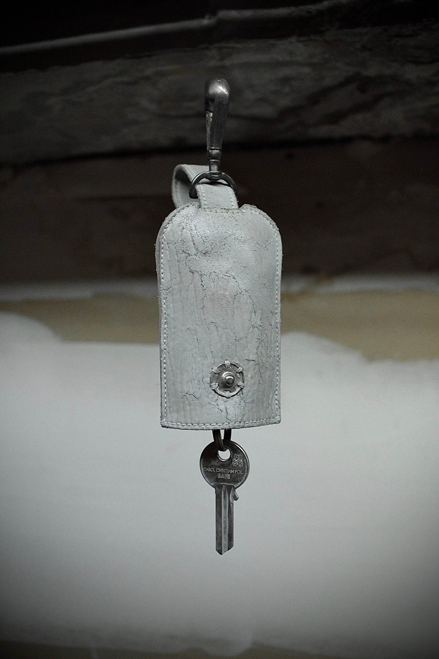 Carol Christian Poell ‘MM/2265 CUBS-PTC/33’ Silver Hook Key Horse Leather Case | Archive Fashion Toronto